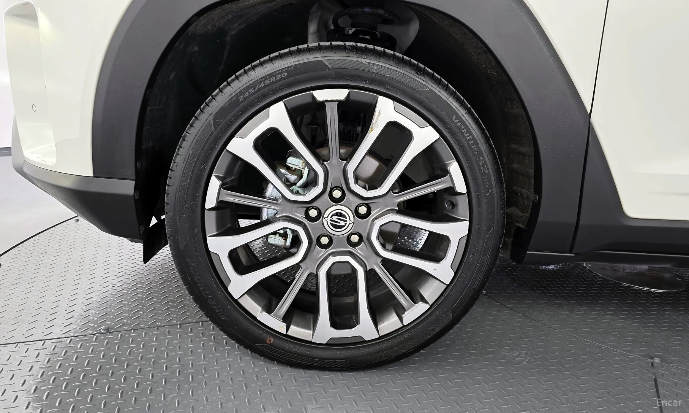KG Mobility (SsangYong) Torres превью 5