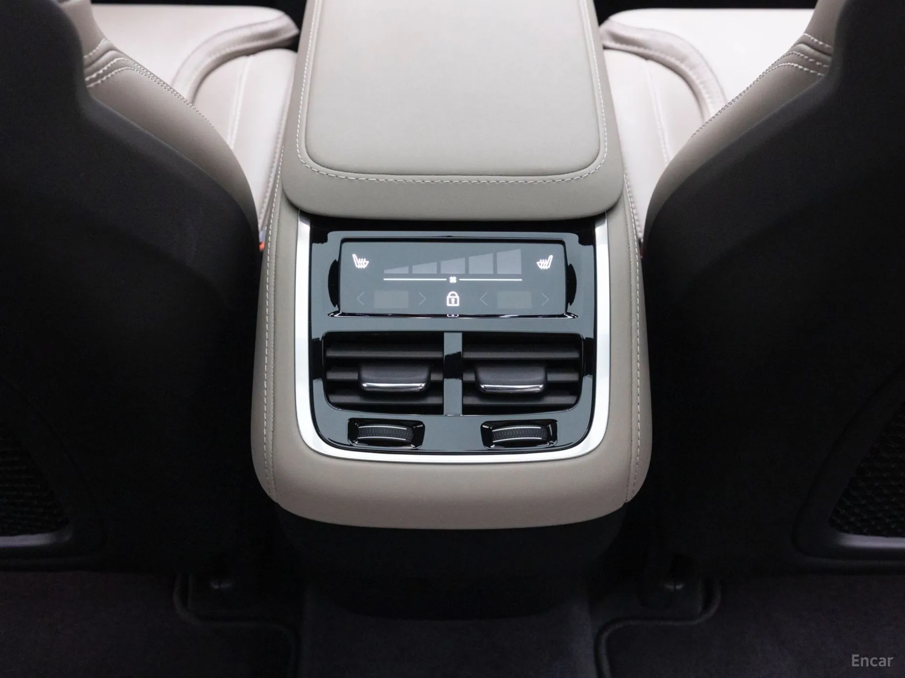 Volvo XC90 Gen 2 превью 16