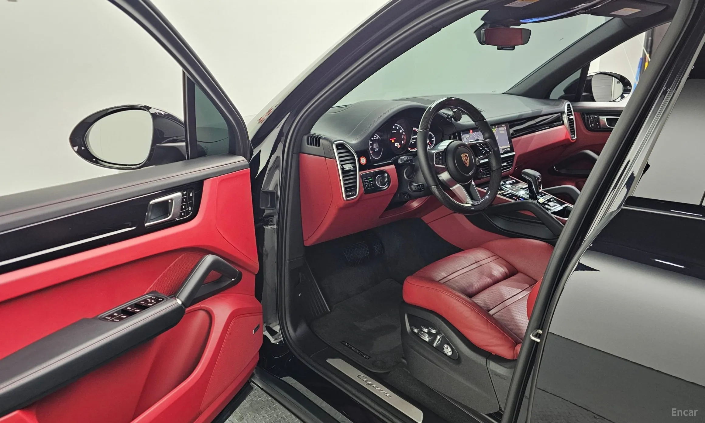 Porsche Cayenne (PO536) превью 10