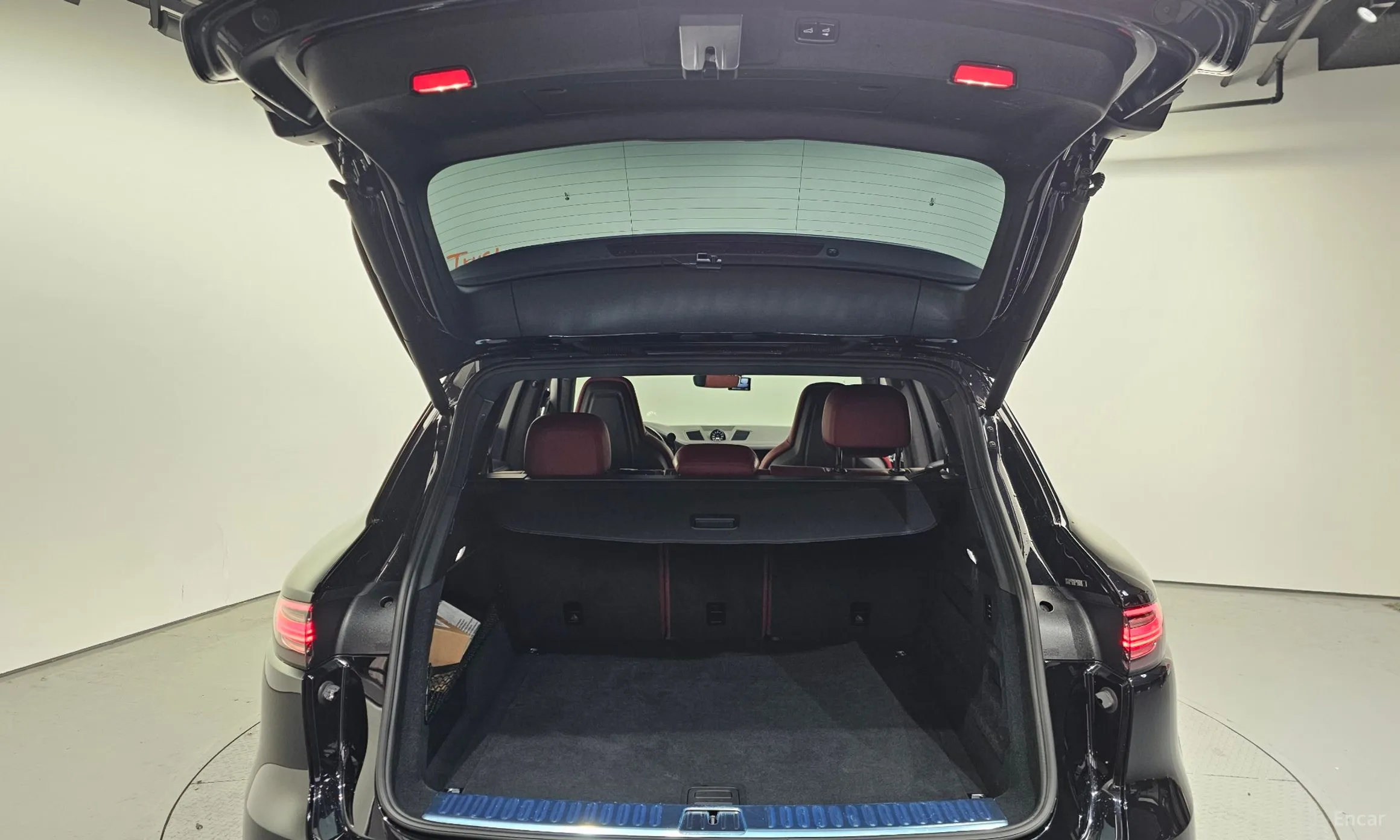 Porsche Cayenne (PO536) превью 20