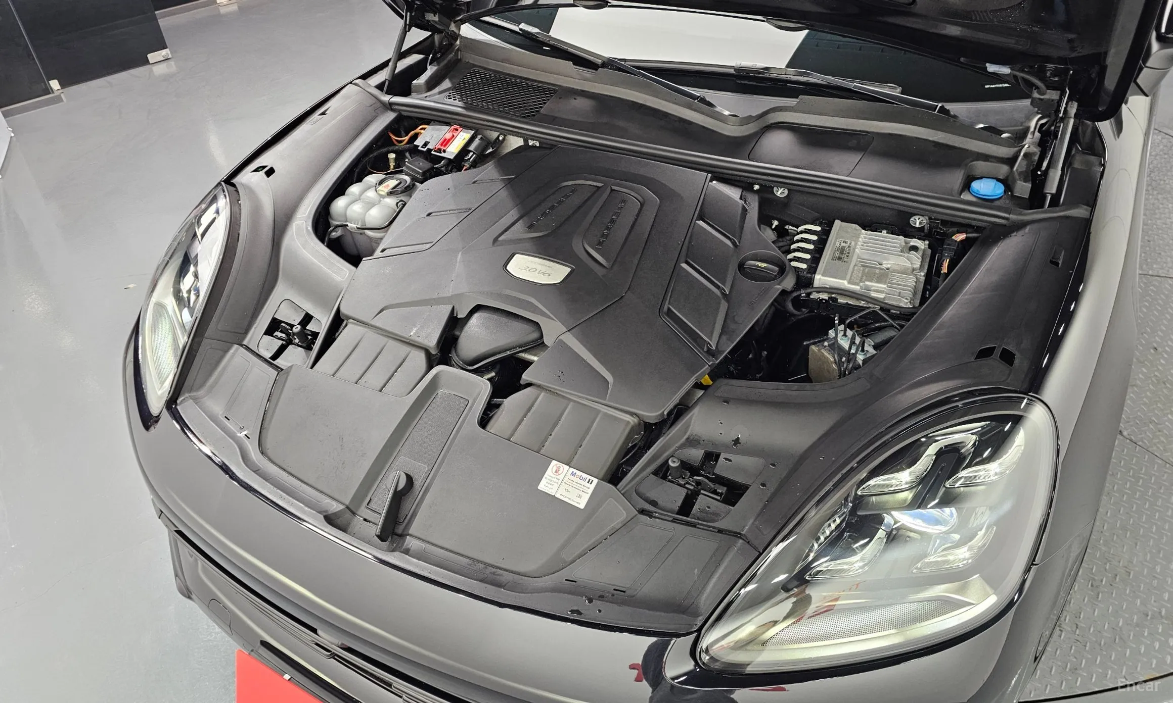 Porsche Cayenne (PO536) превью 6
