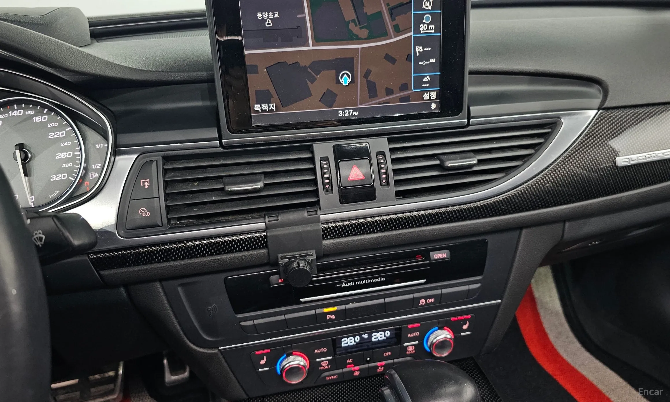 Audi S6 превью 14