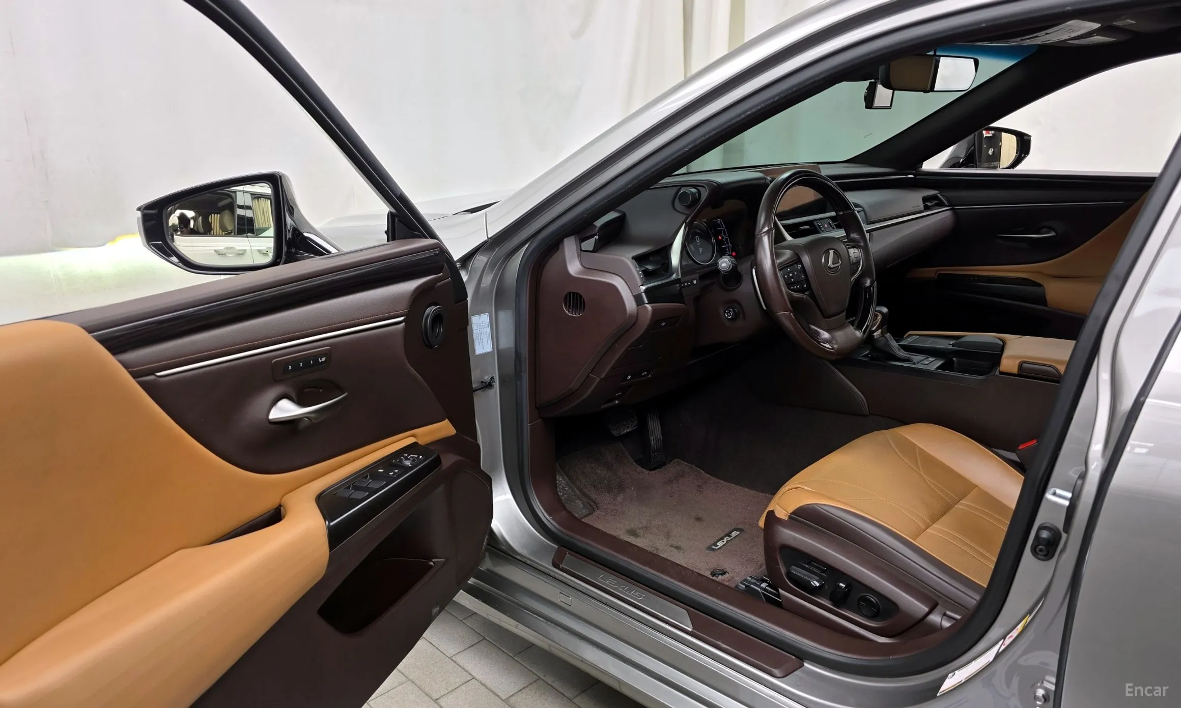 Lexus ES300h 7th Generation превью 10