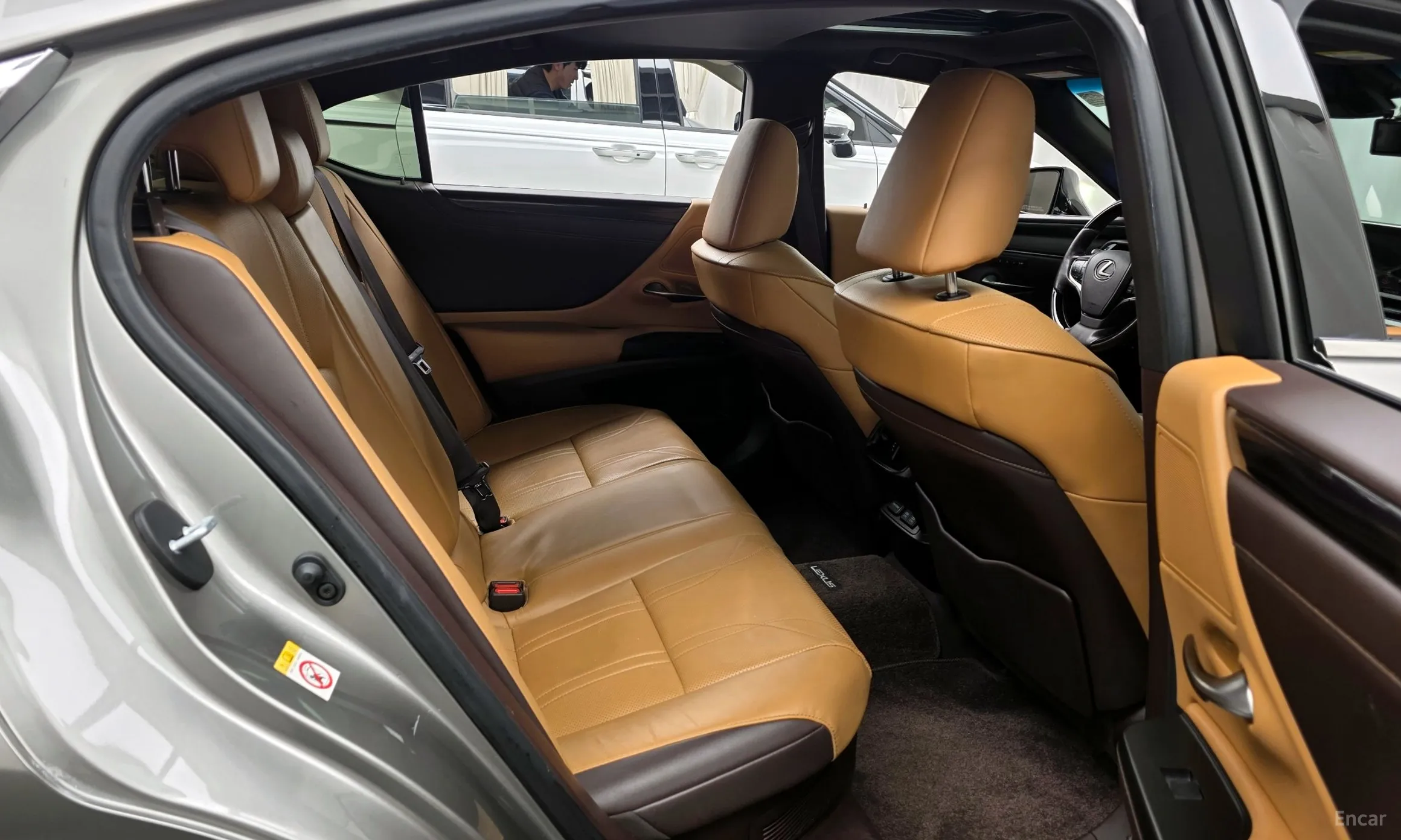 Lexus ES300h 7th Generation превью 12