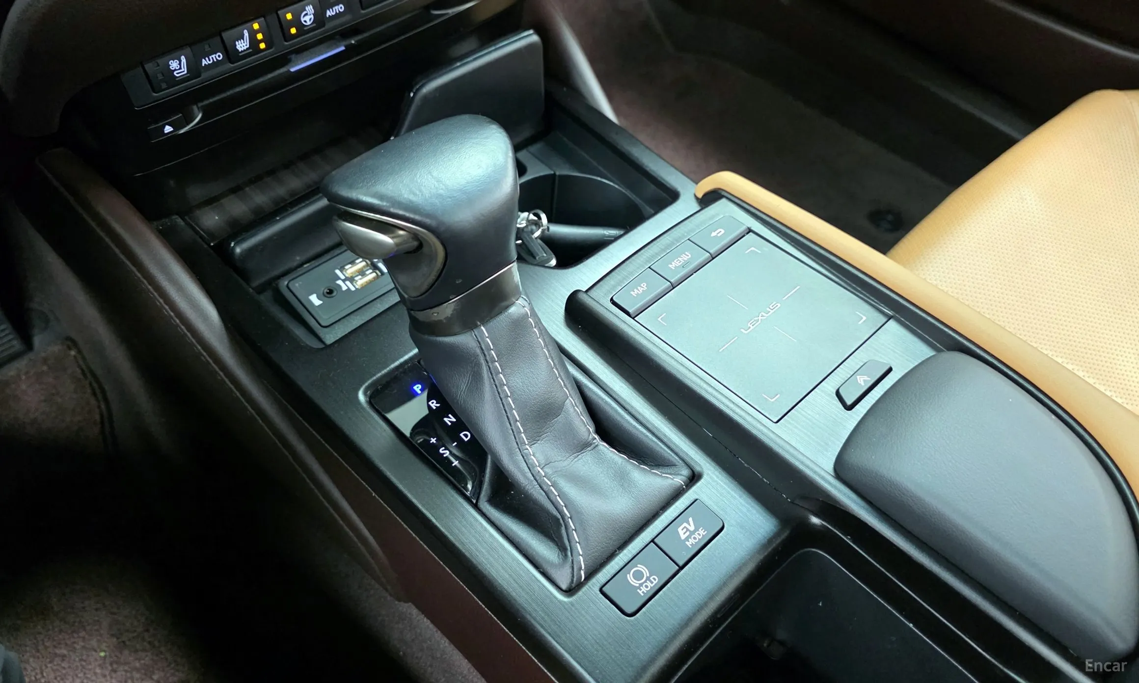 Lexus ES300h 7th Generation превью 9