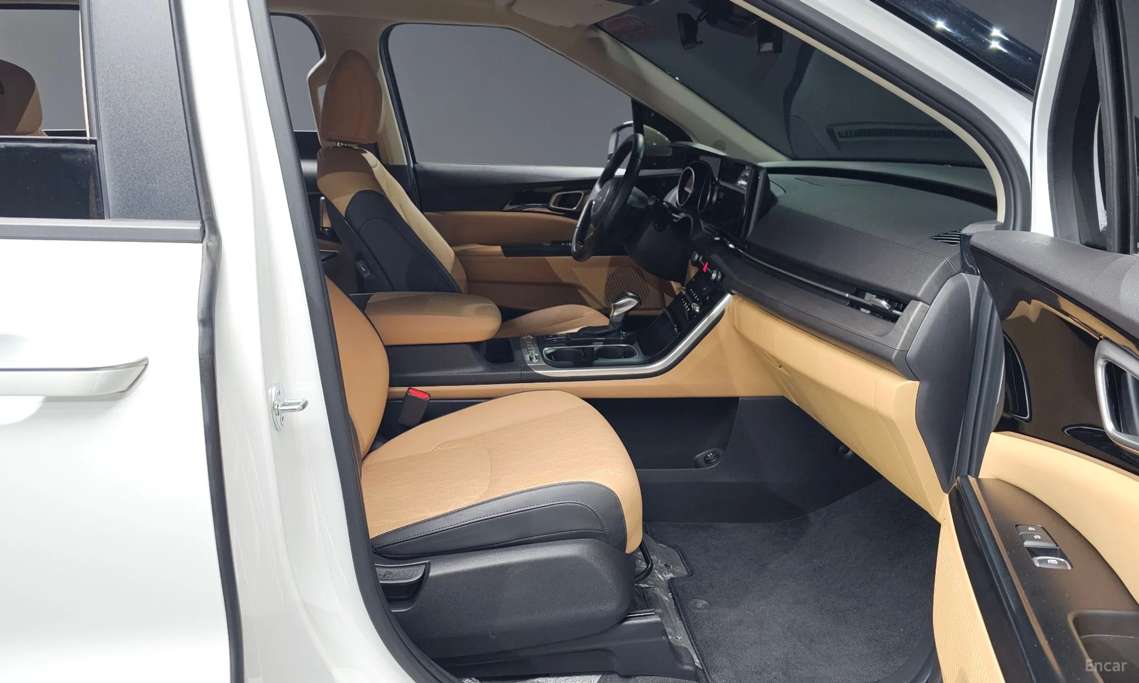 Kia Carnival Gen 4 превью 11