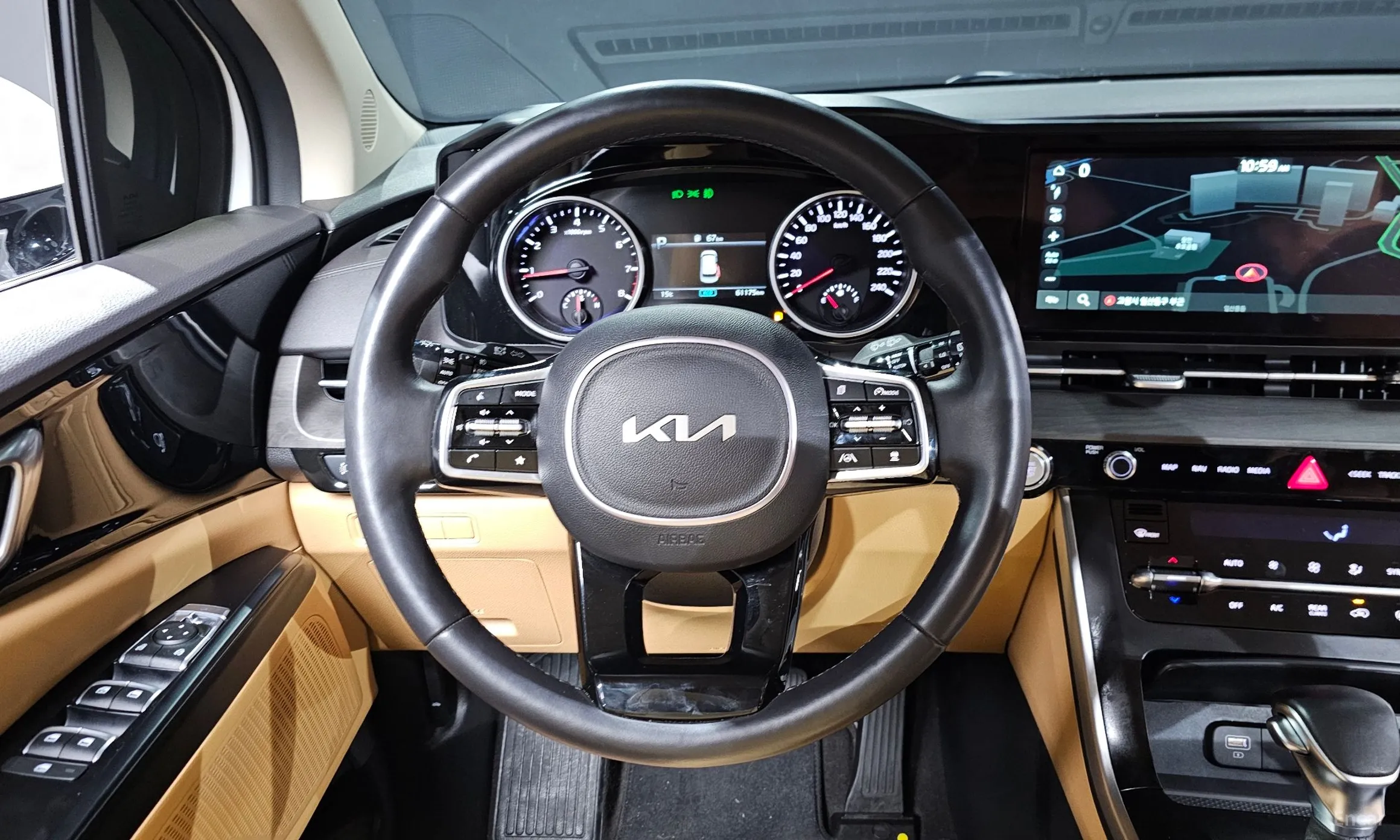 Kia Carnival Gen 4 превью 13