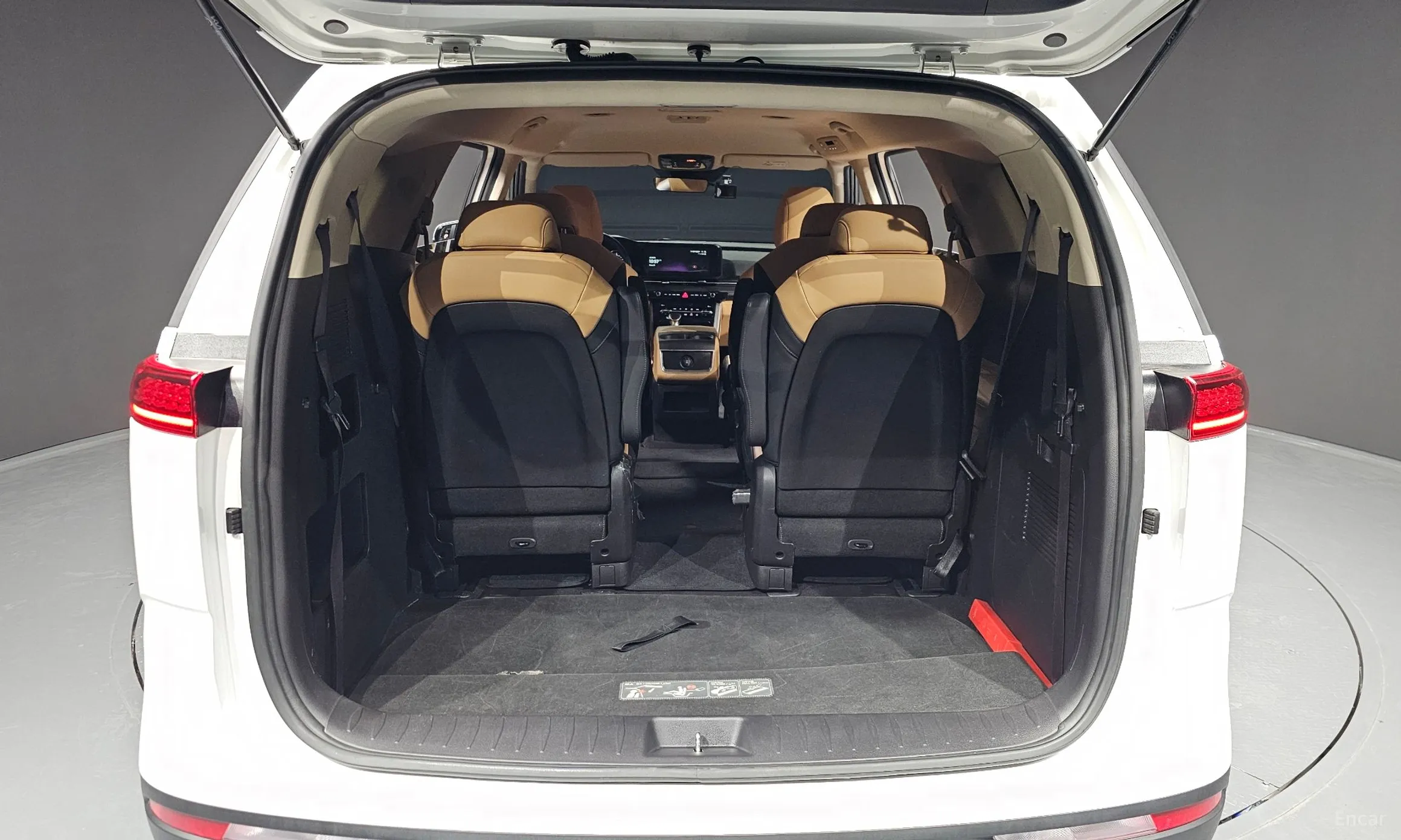 Kia Carnival Gen 4 превью 20
