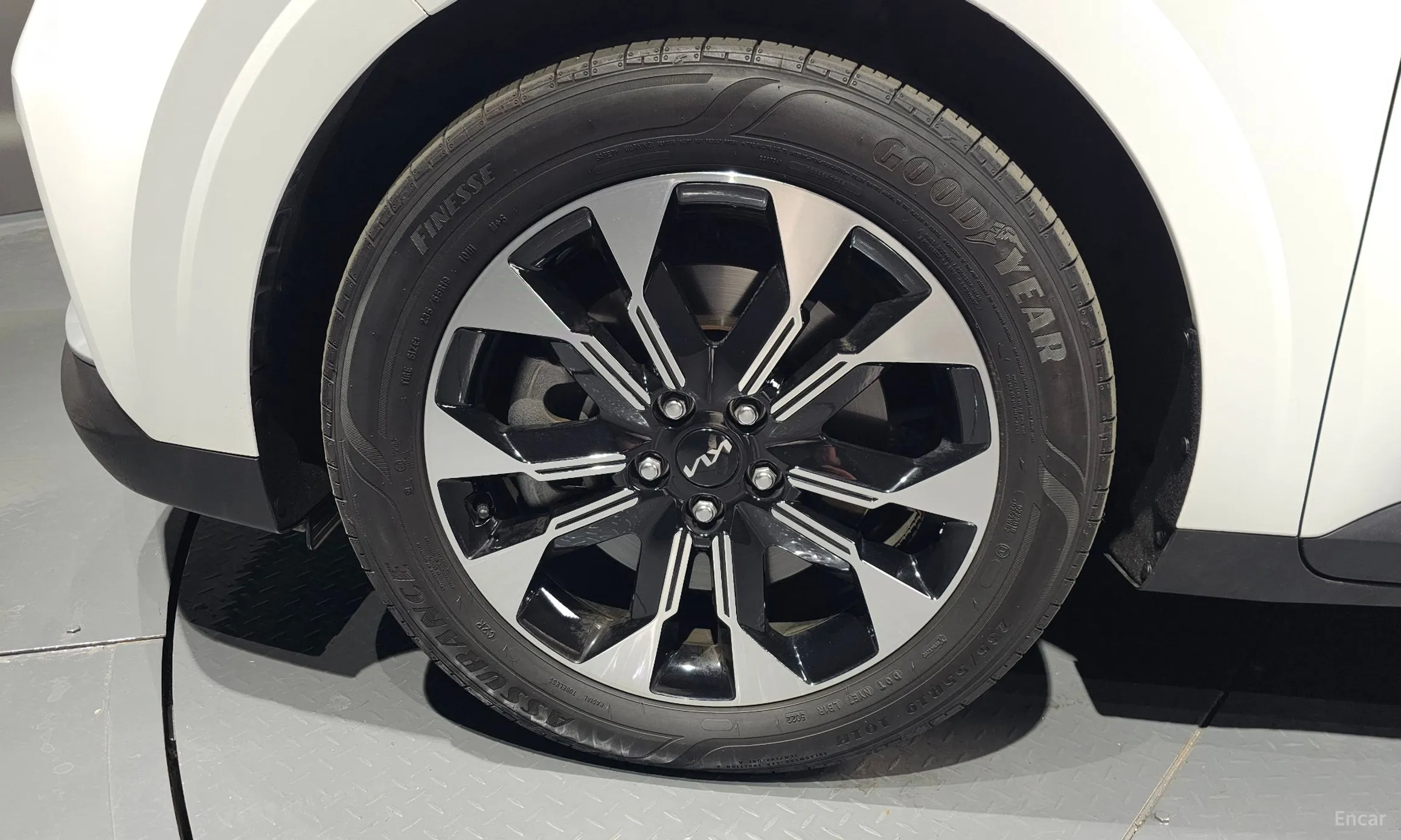 Kia Carnival Gen 4 превью 5