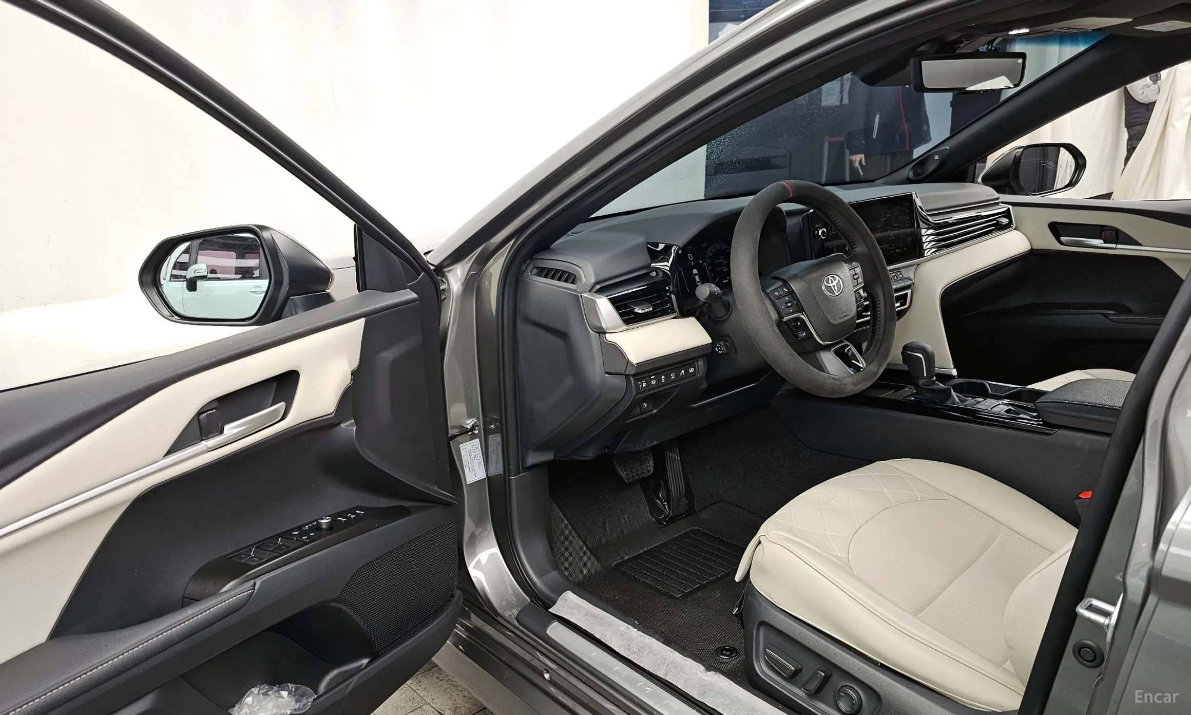 Toyota Camry (XV80) превью 10