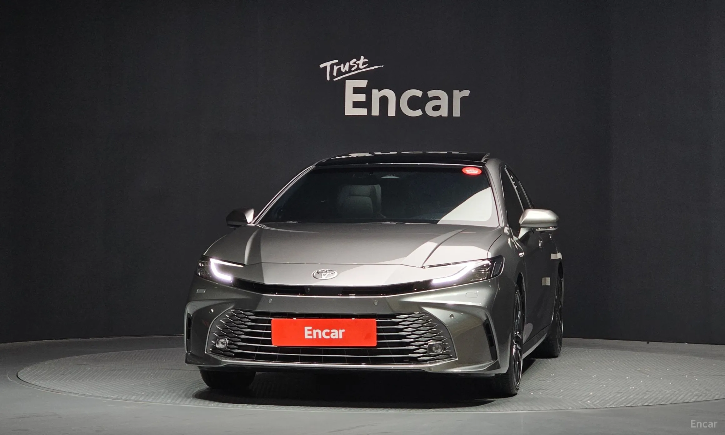 Toyota Camry (XV80) превью 3
