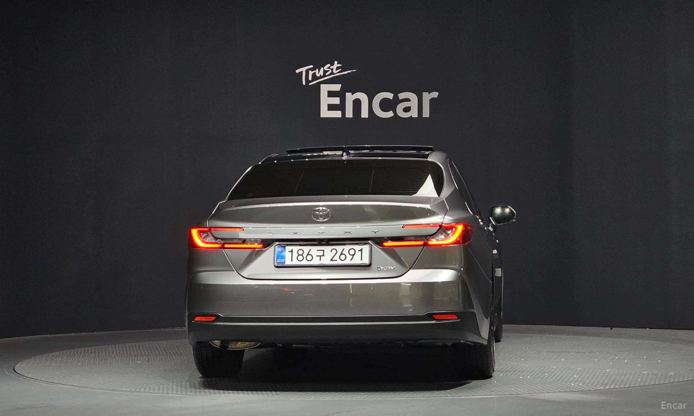 Toyota Camry (XV80) превью 4