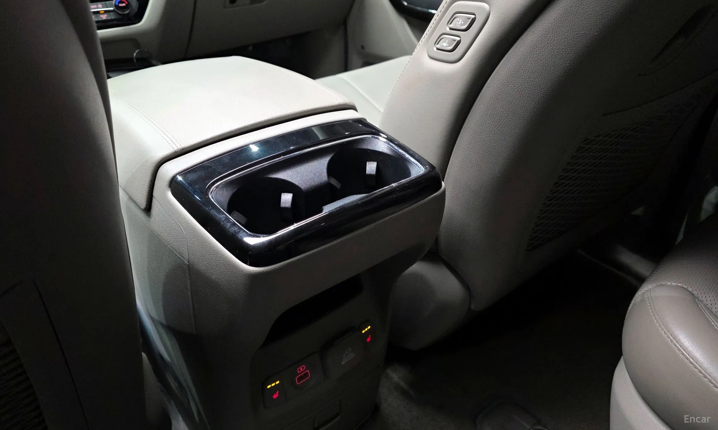 Kia Carnival превью 18