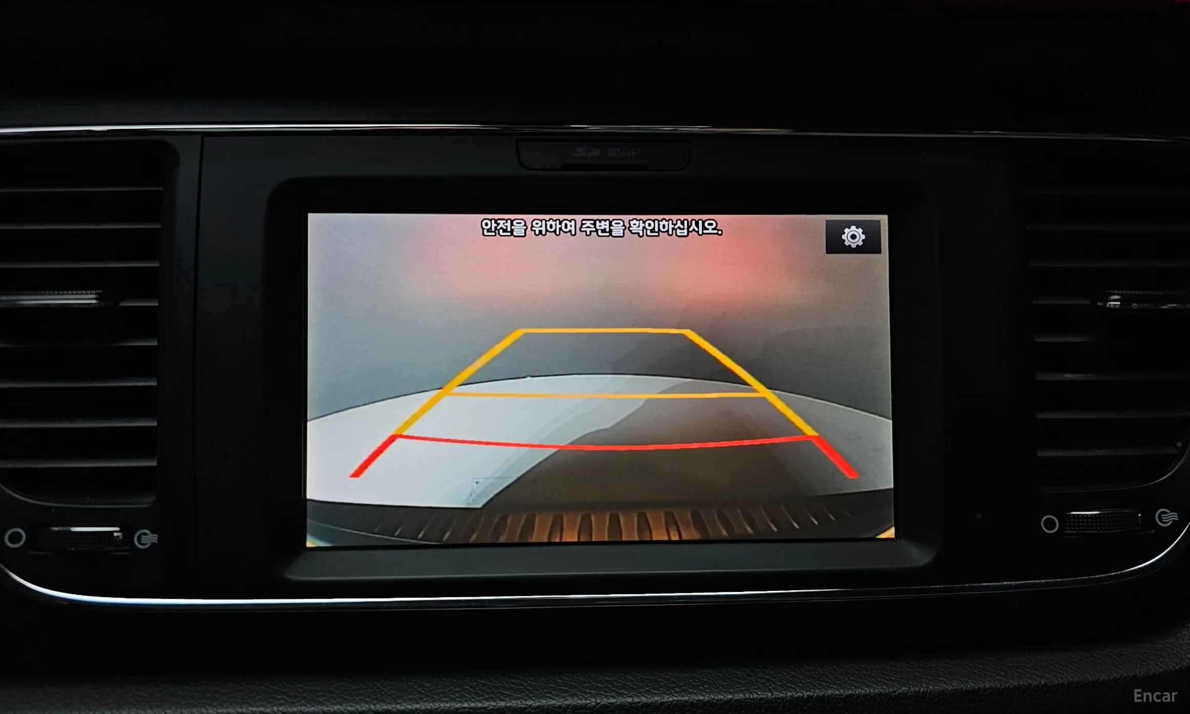 Kia Carnival превью 15