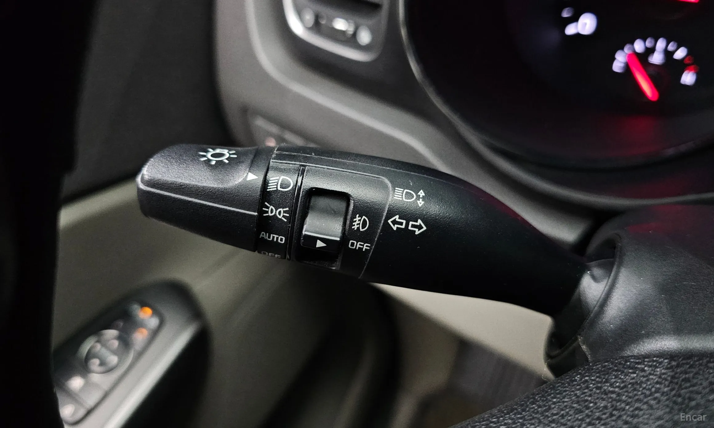 Kia Carnival превью 18