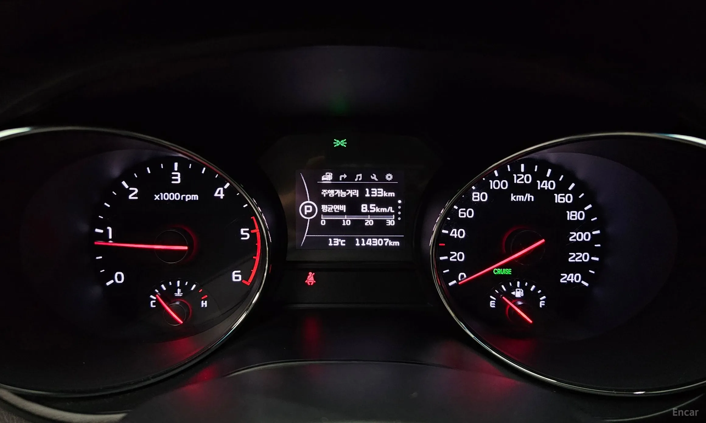 Kia Carnival превью 8