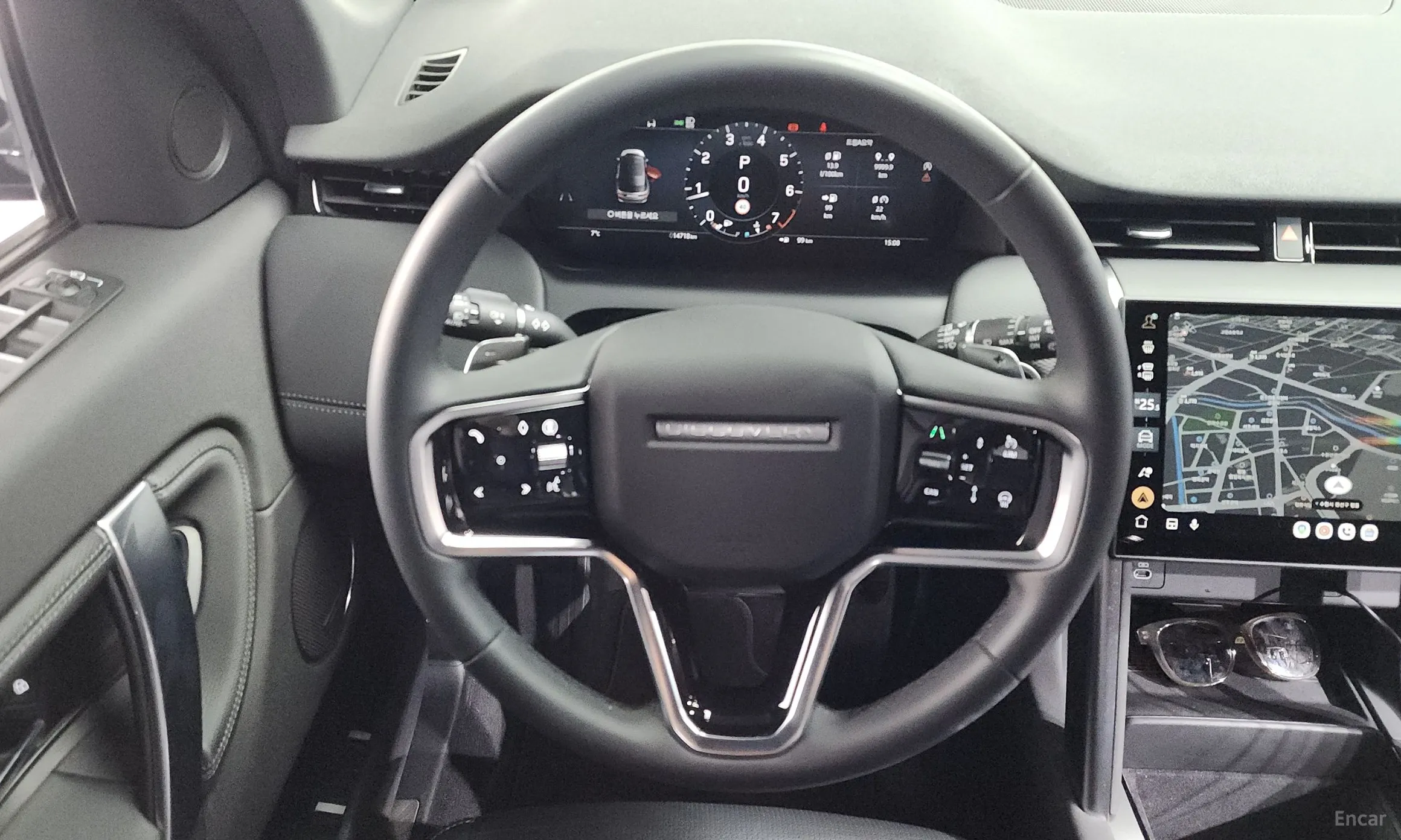 Land Rover Discovery Sports превью 13