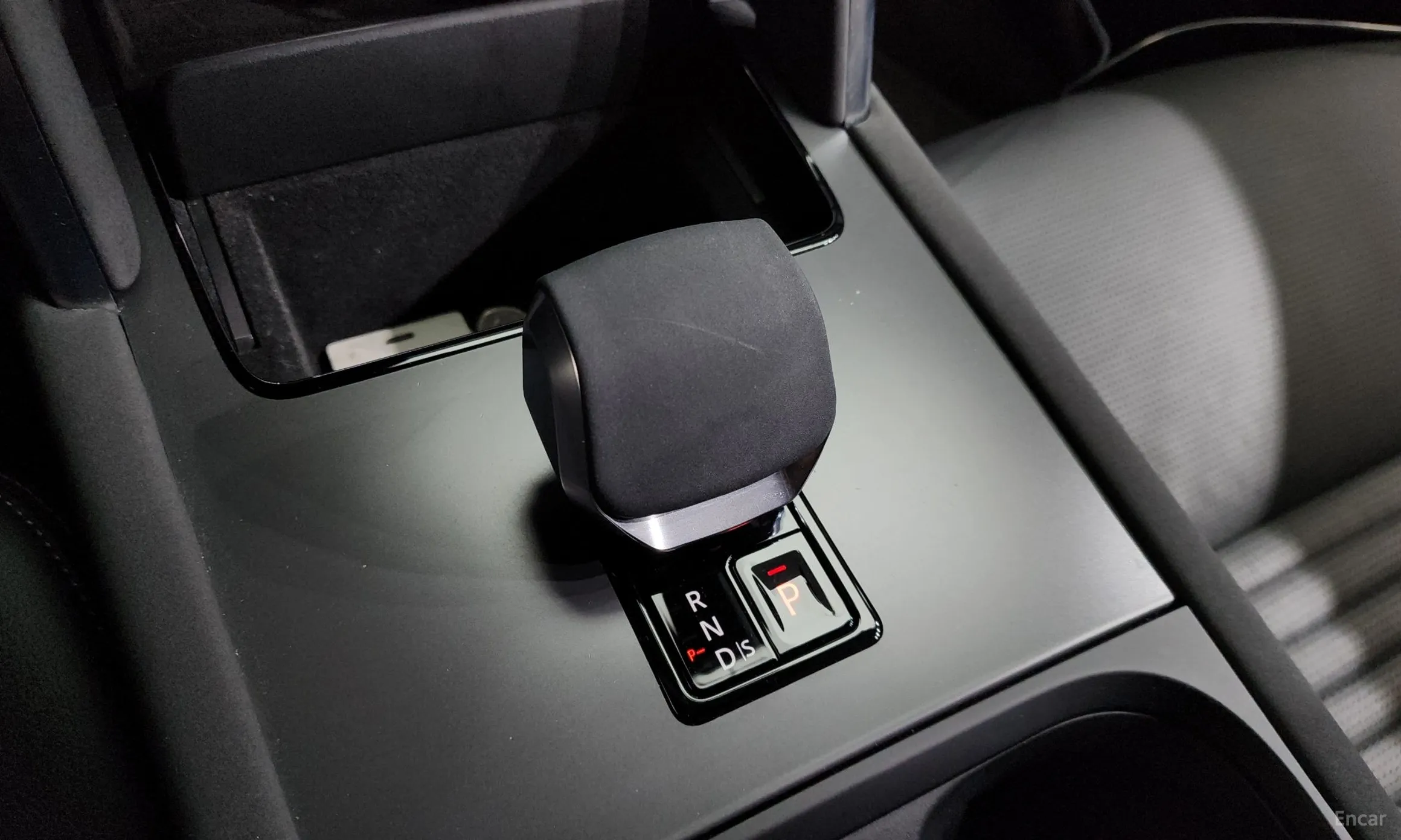 Land Rover Discovery Sports превью 9
