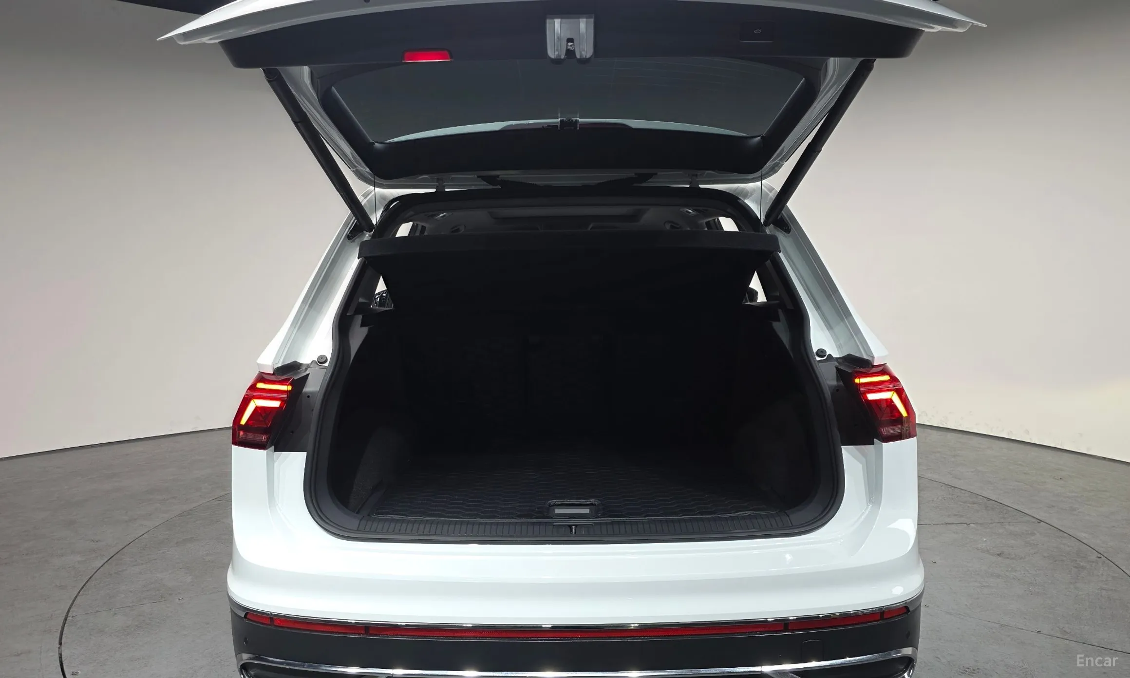 Volkswagen Tiguan 2nd Generation превью 20