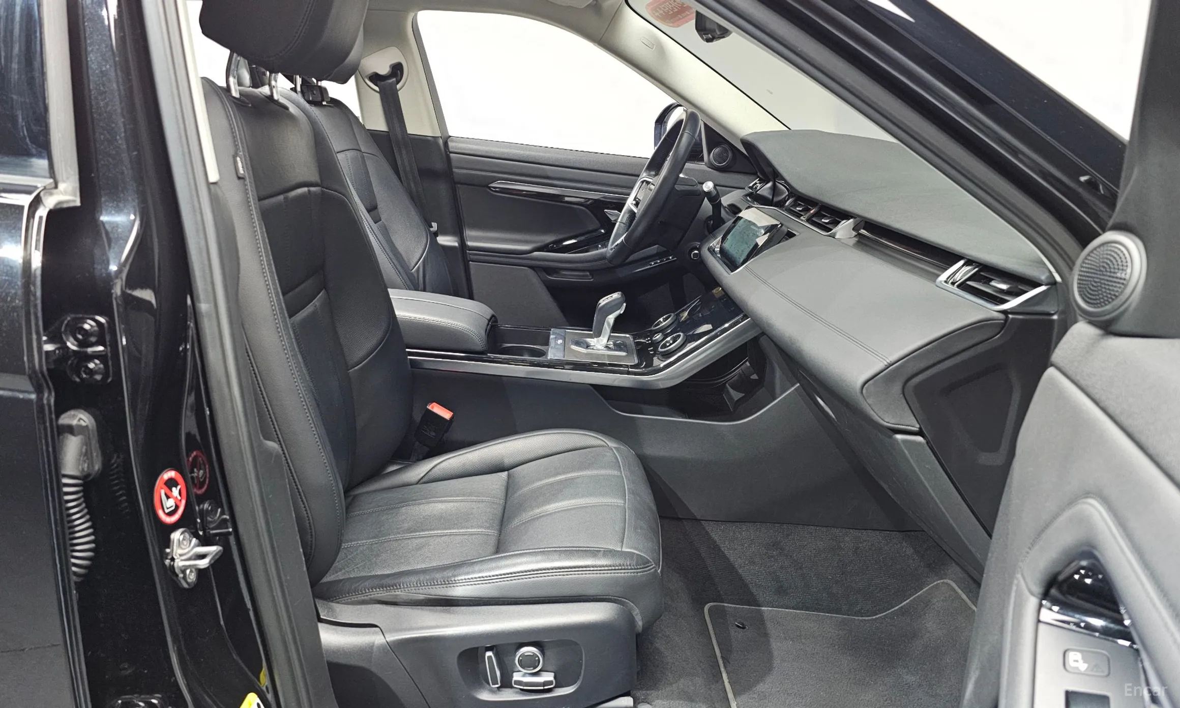 Land Rover Range Rover Evoque 2nd Generation превью 11