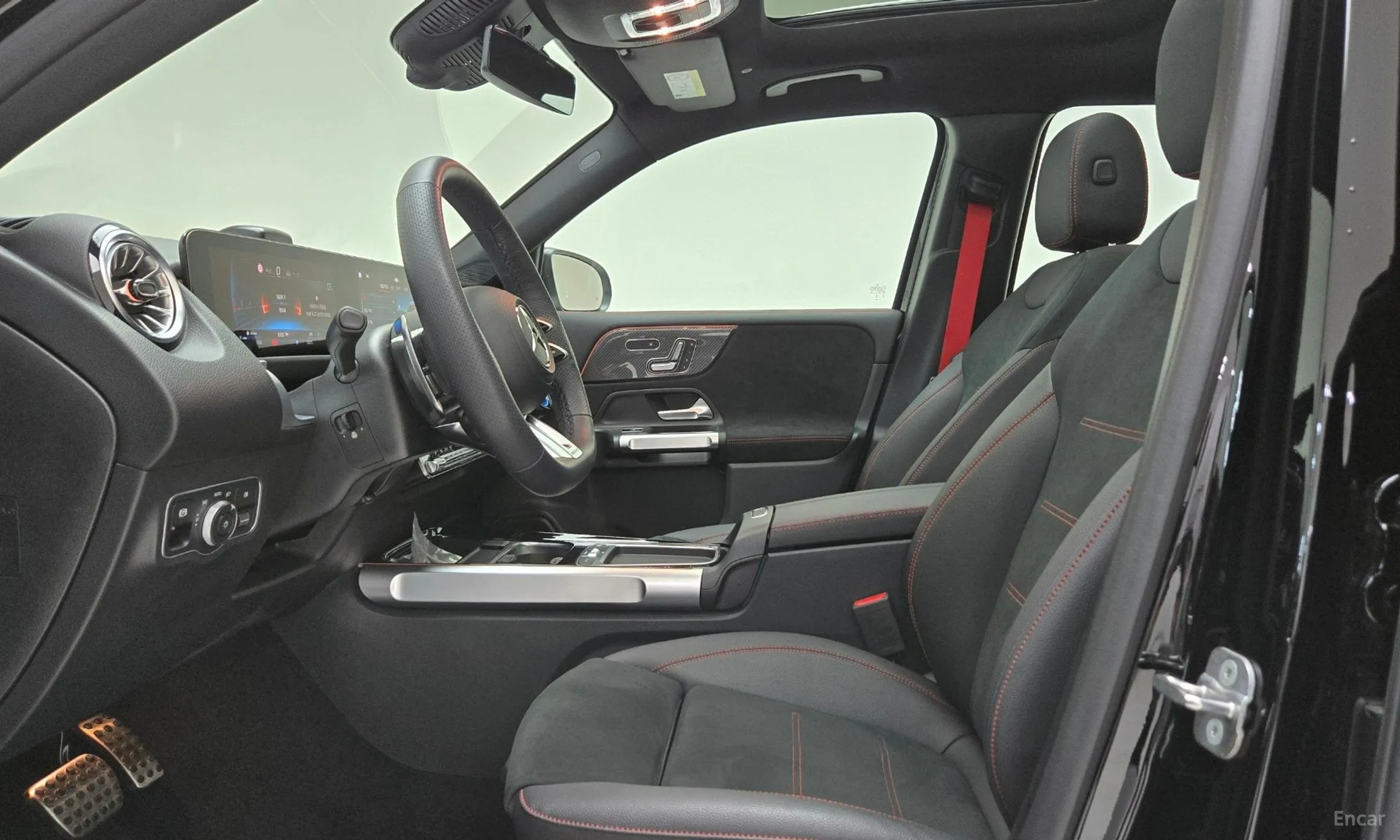 Mercedes Benz GLB-Class X247 превью 14