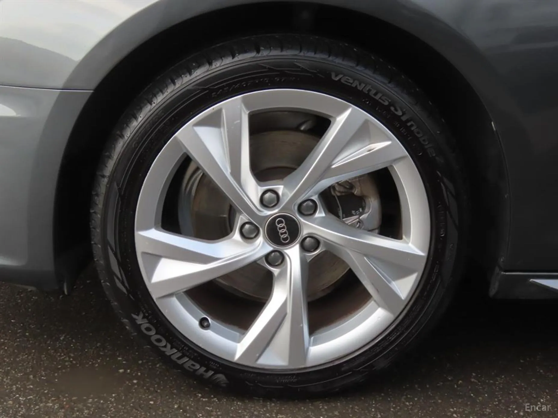 Audi A4 (B9) превью 20