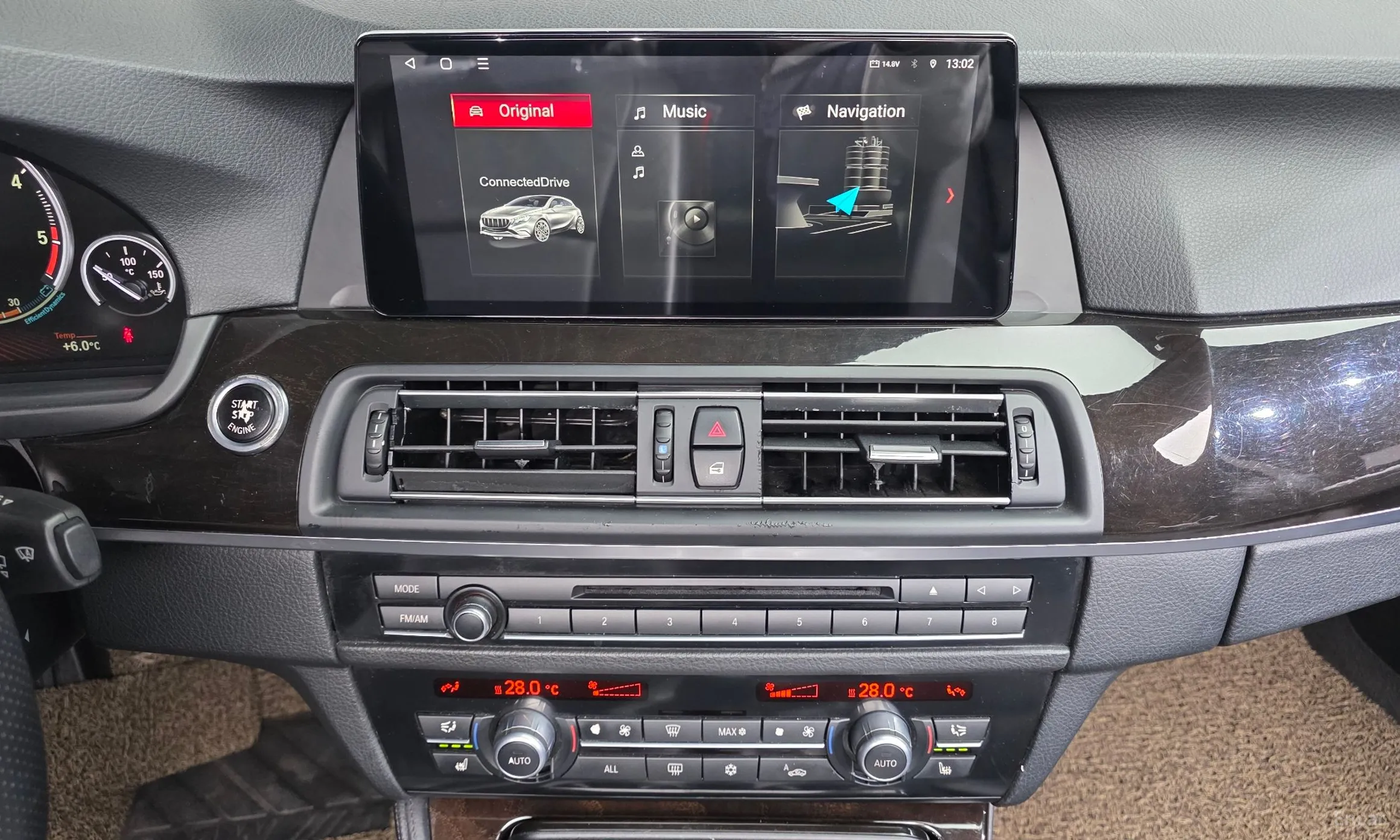 BMW 5 Series (F10) превью 15