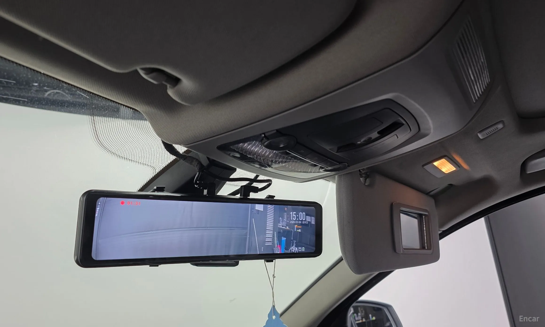 BMW 5 Series (F10) превью 17