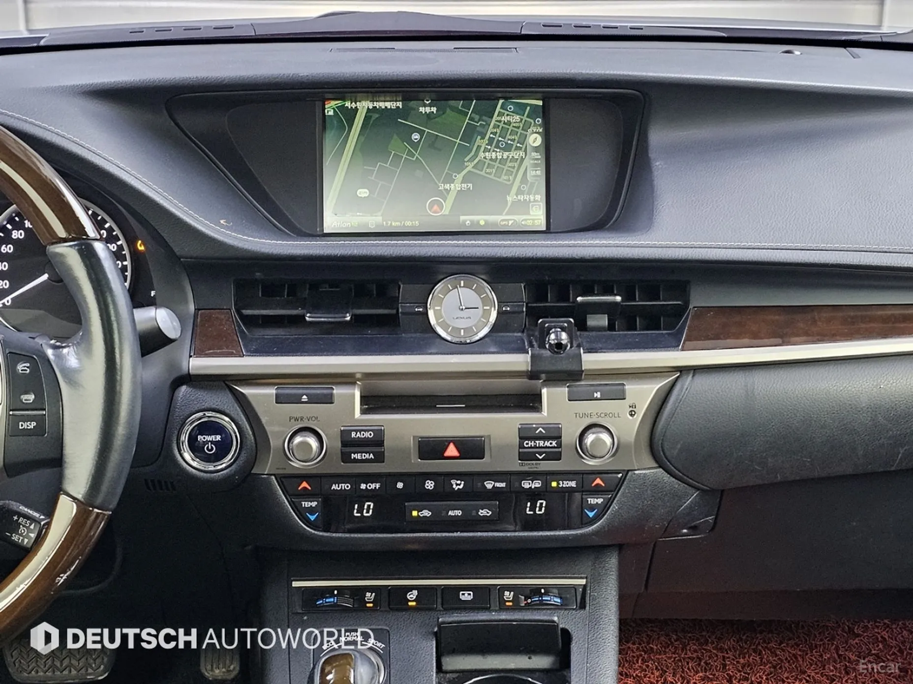 Lexus New ES300h превью 14