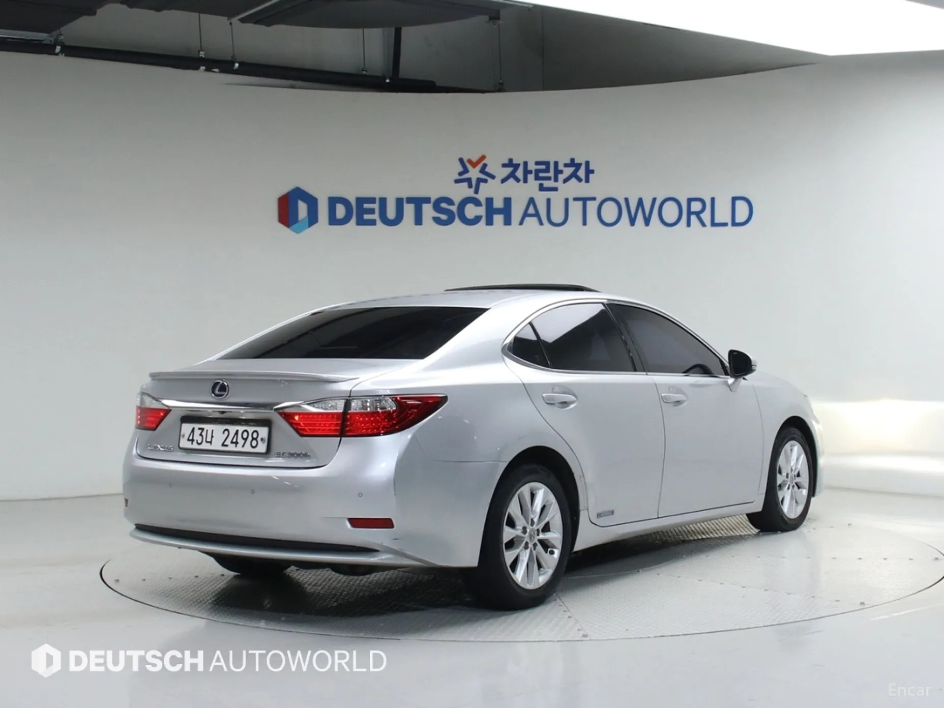 Lexus New ES300h превью 2