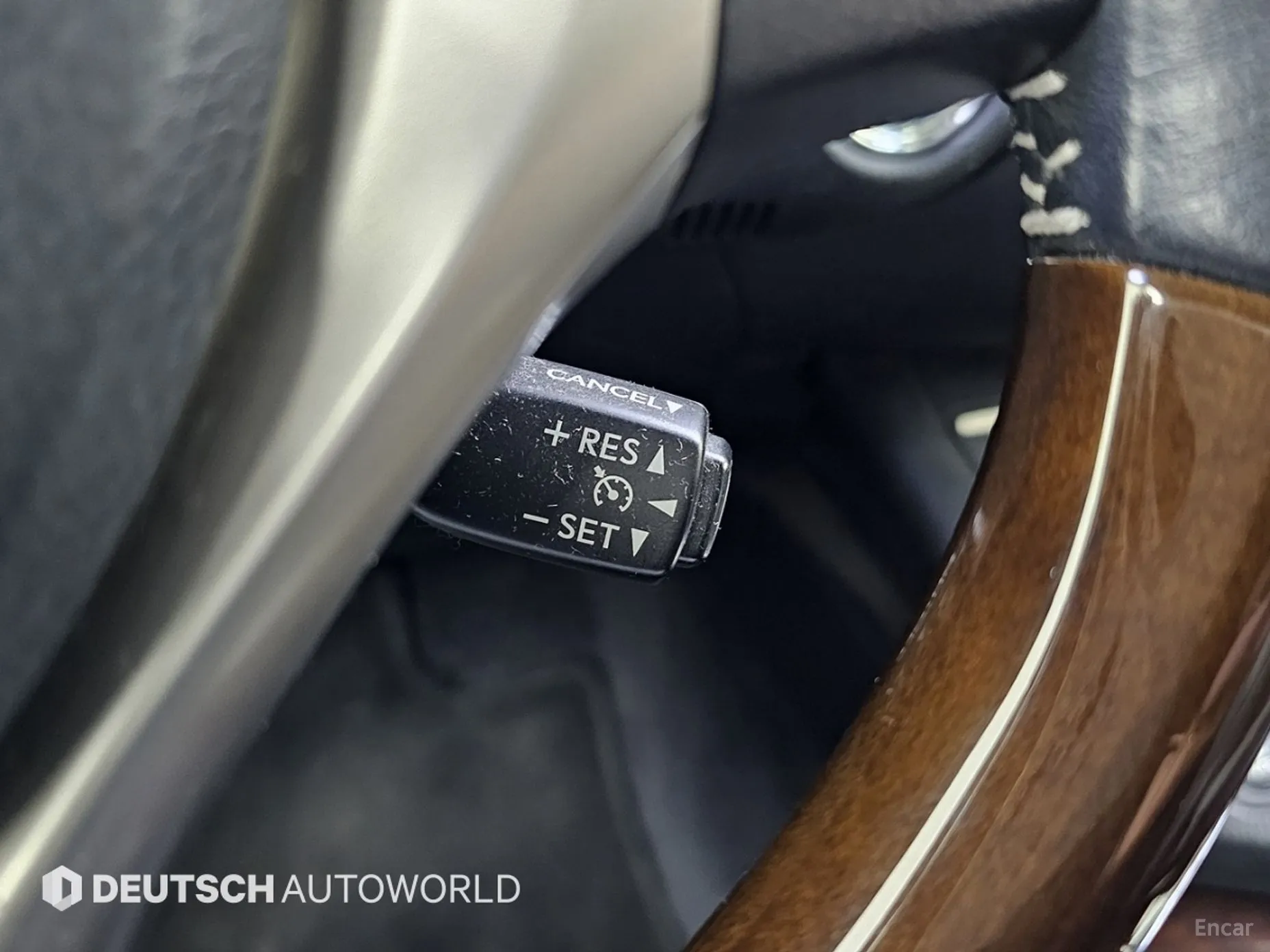 Lexus New ES300h превью 17