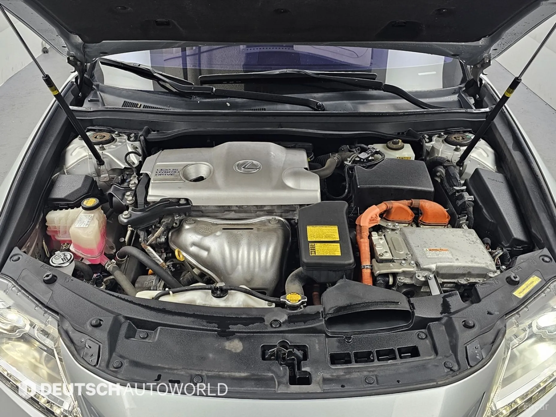 Lexus New ES300h превью 6