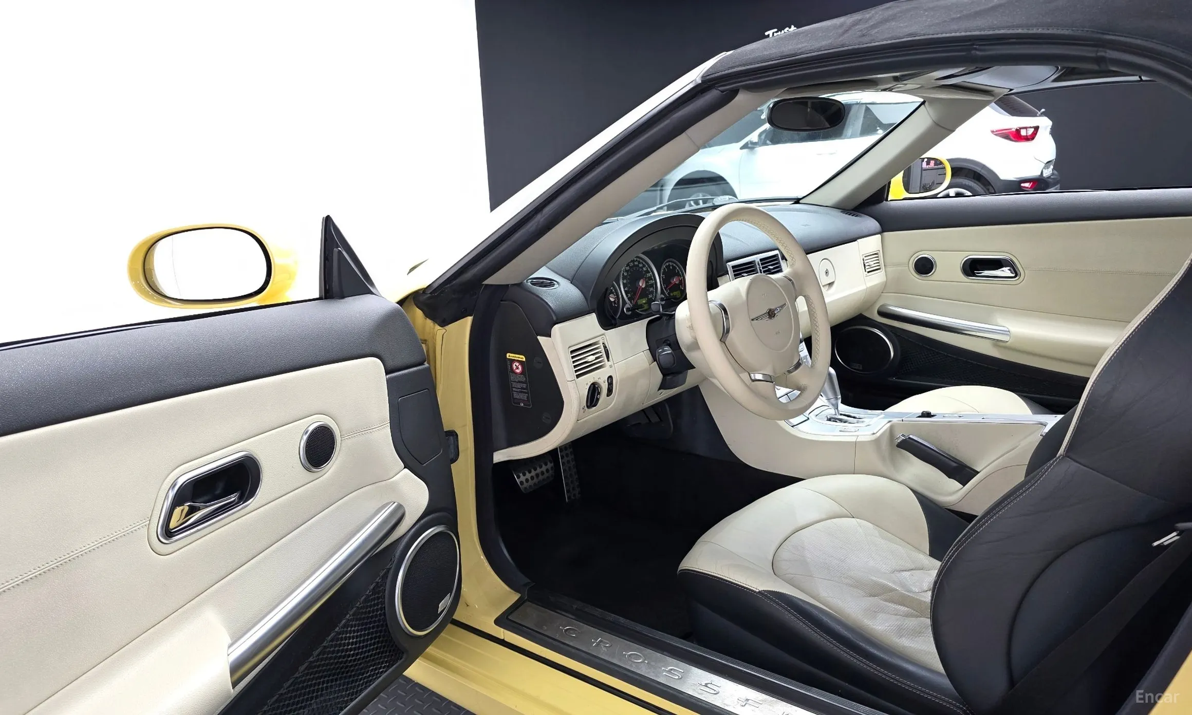 Chrysler Crossfire превью 11