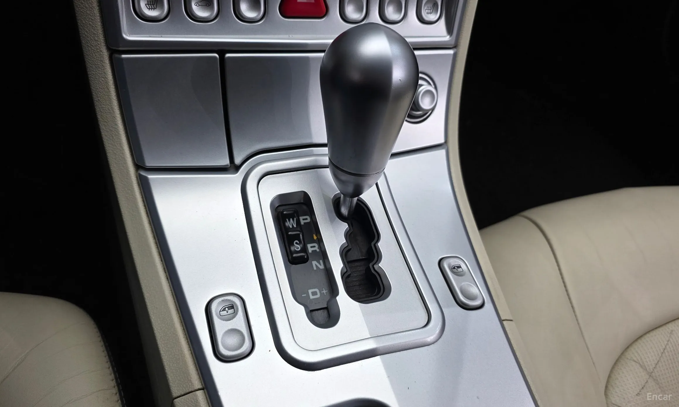 Chrysler Crossfire превью 9