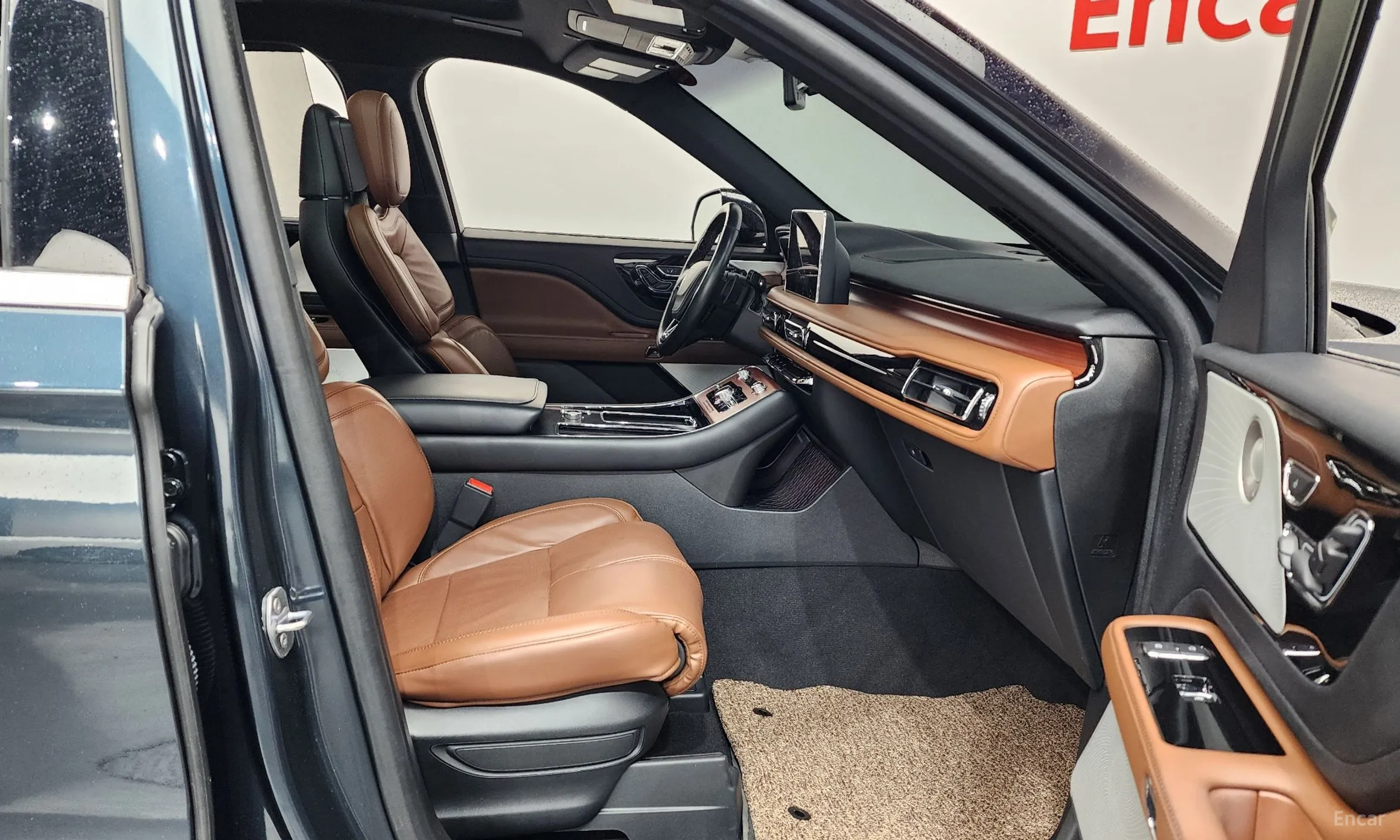 Lincoln Aviator 2nd Generation превью 11