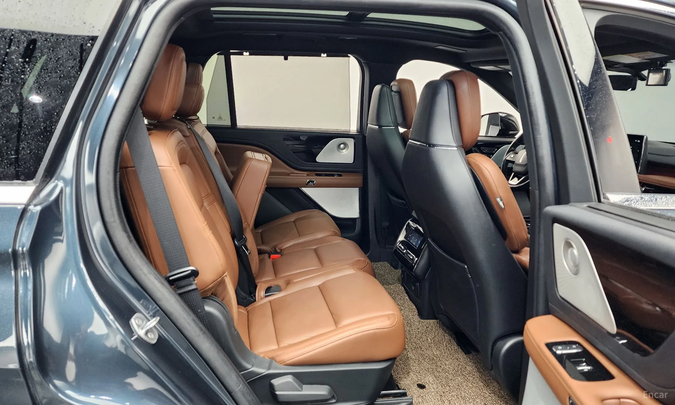 Lincoln Aviator 2nd Generation превью 12