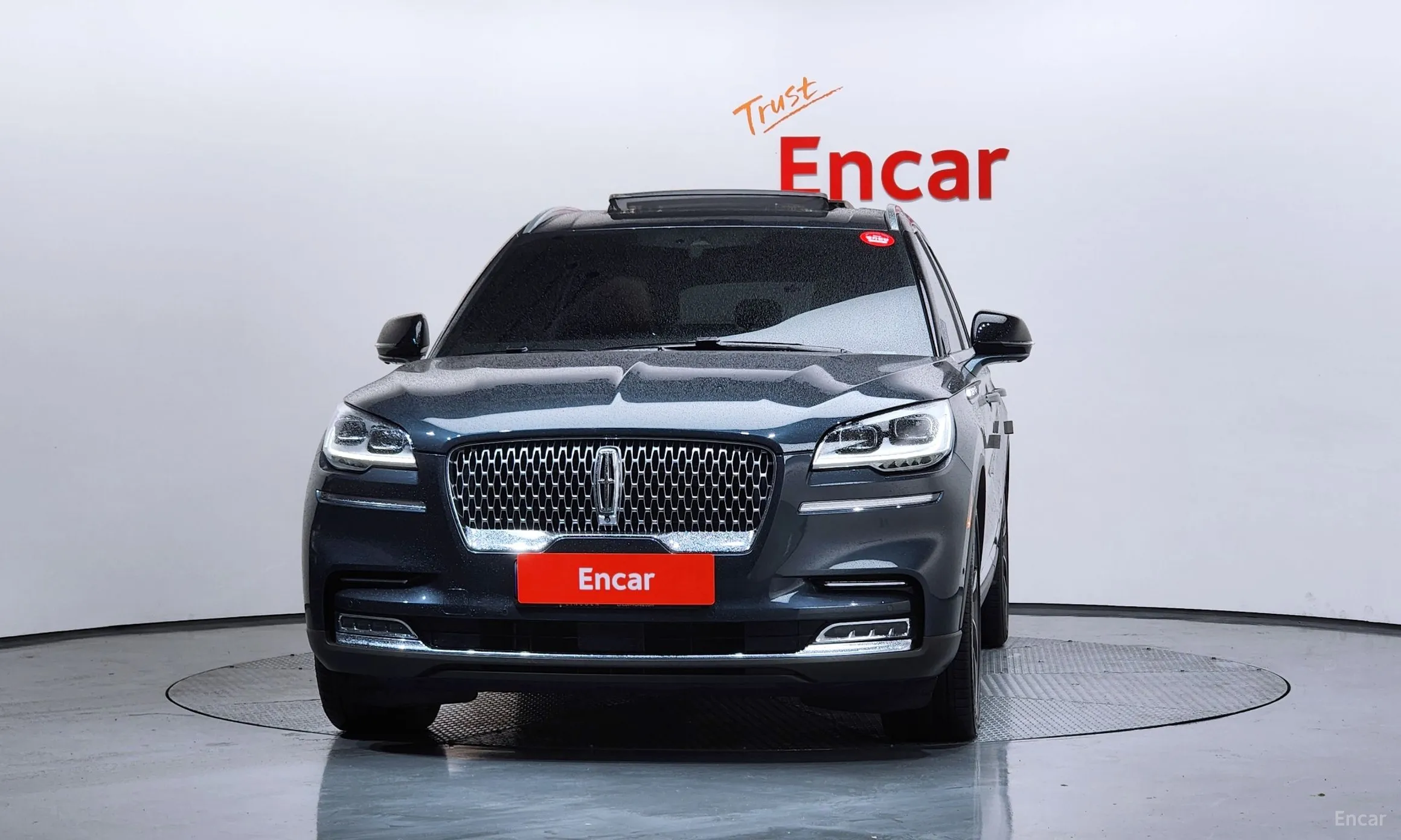 Lincoln Aviator 2nd Generation превью 3