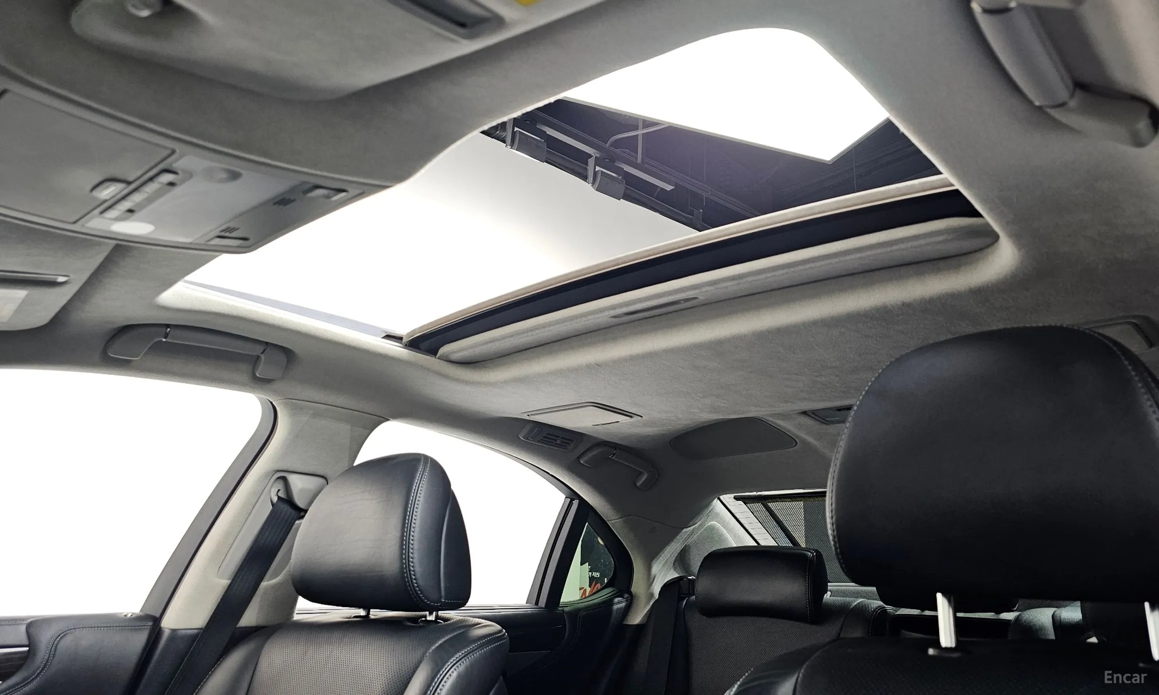 Lexus LS460 превью 19