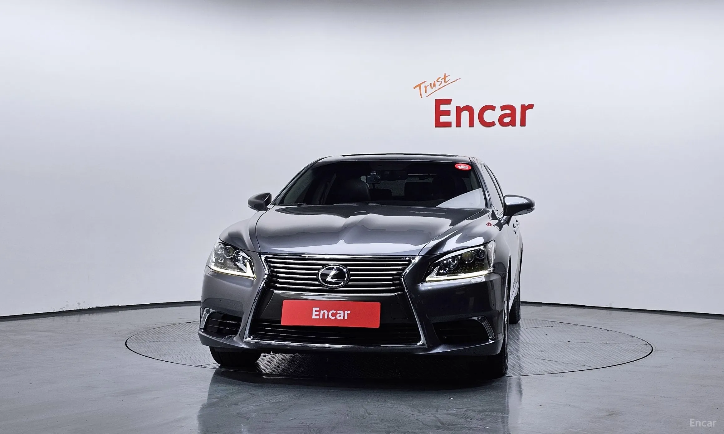 Lexus LS460 превью 3