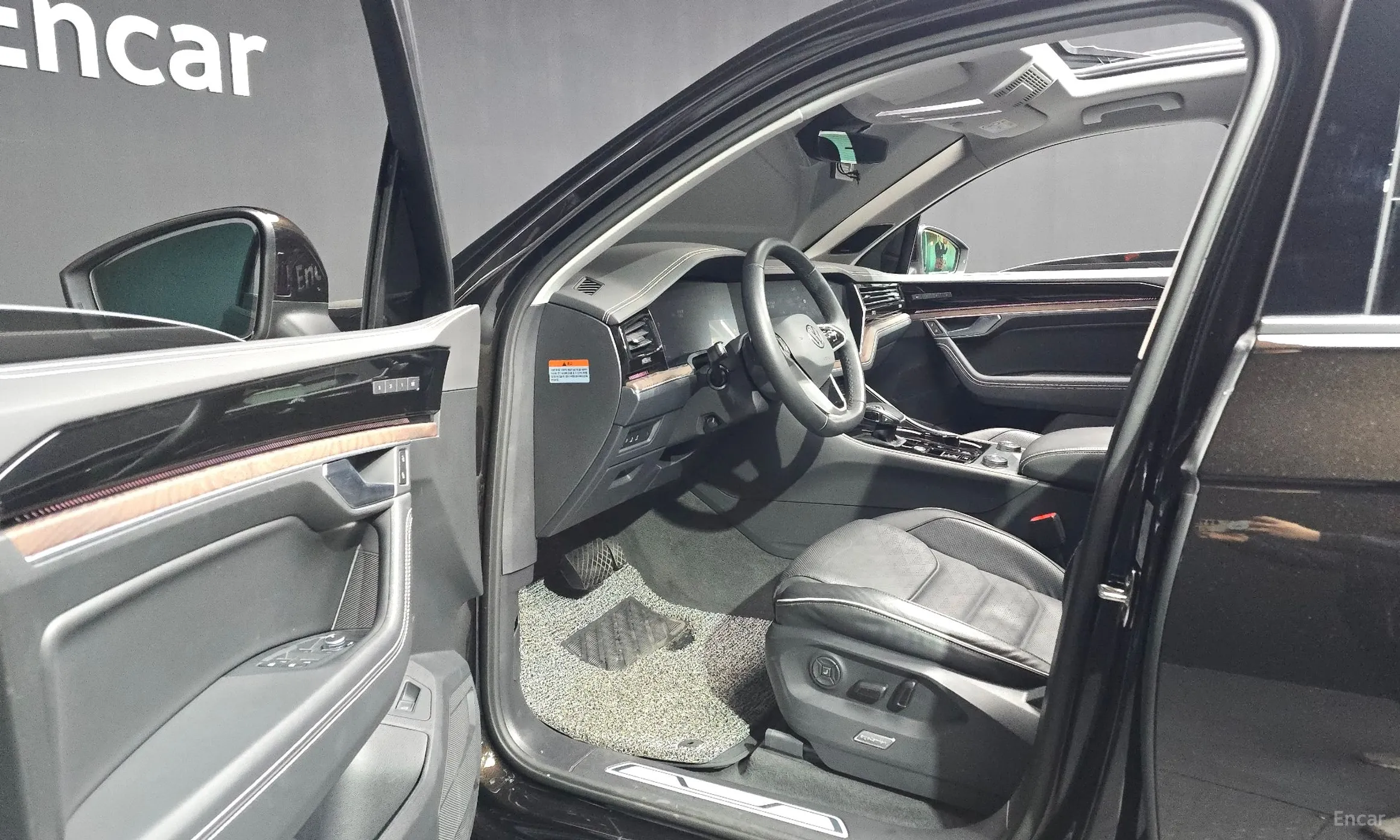 Volkswagen Touareg 3rd Generation превью 10
