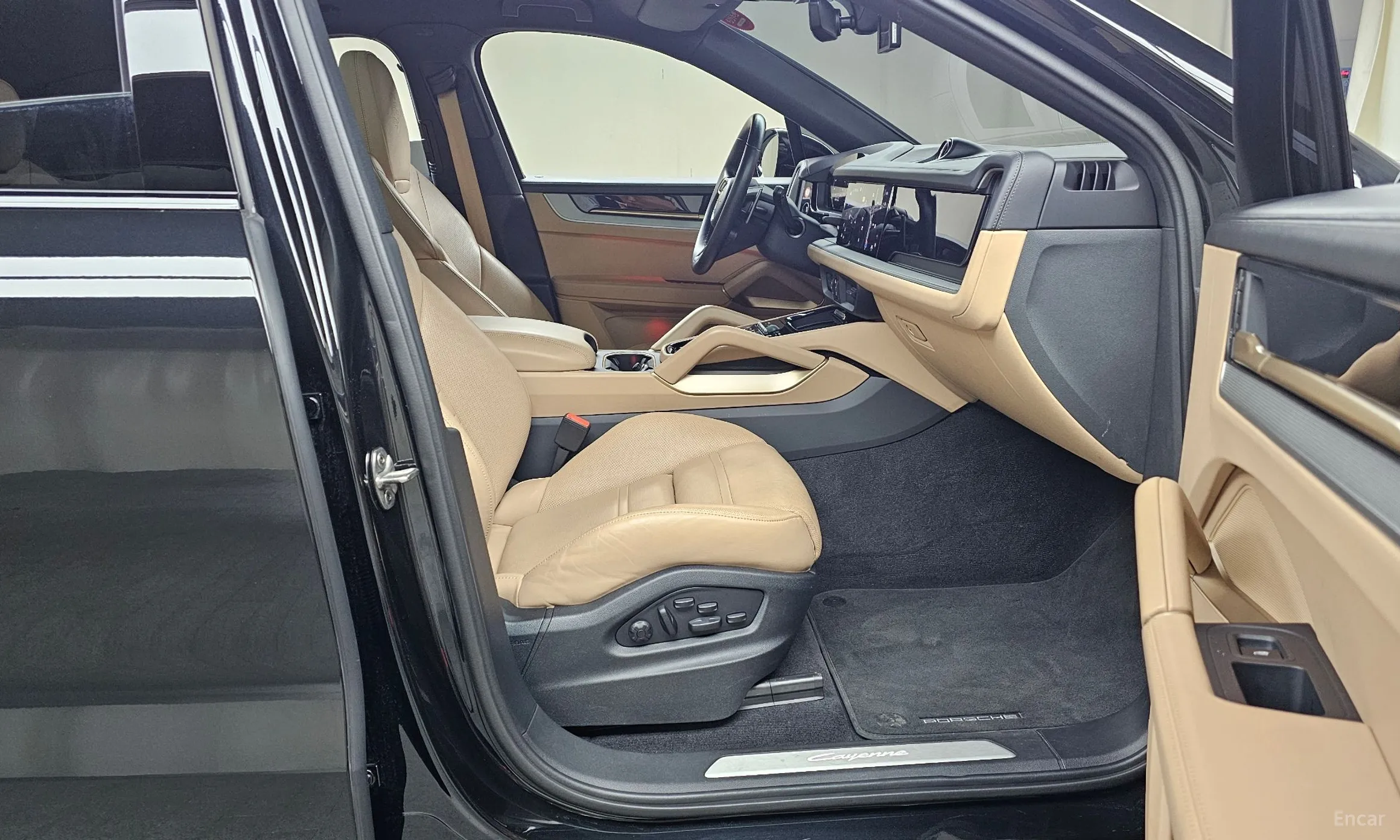 Porsche Cayenne (PO536) превью 11