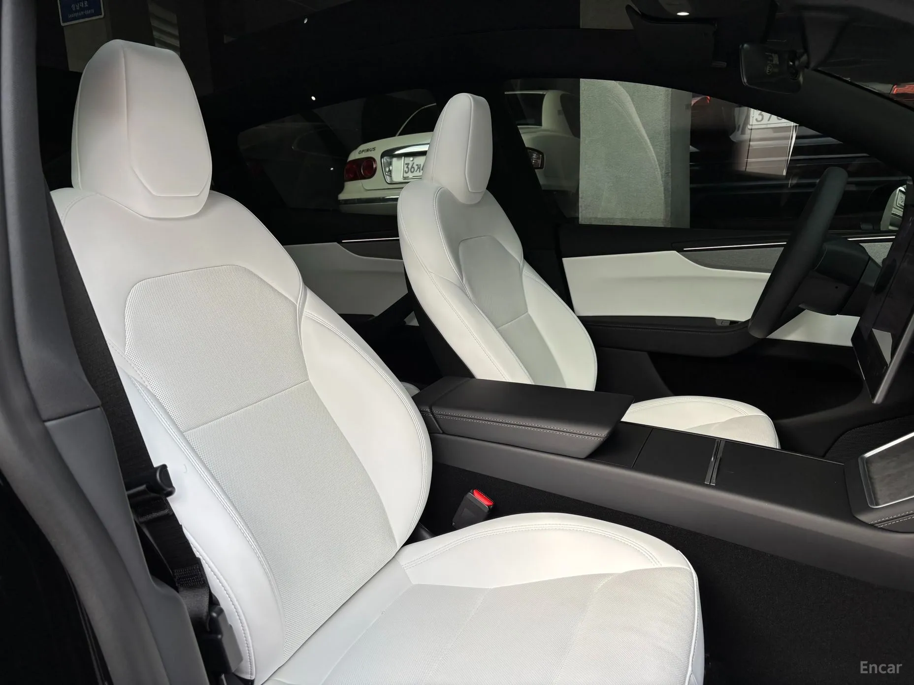 Tesla Model Y превью 20
