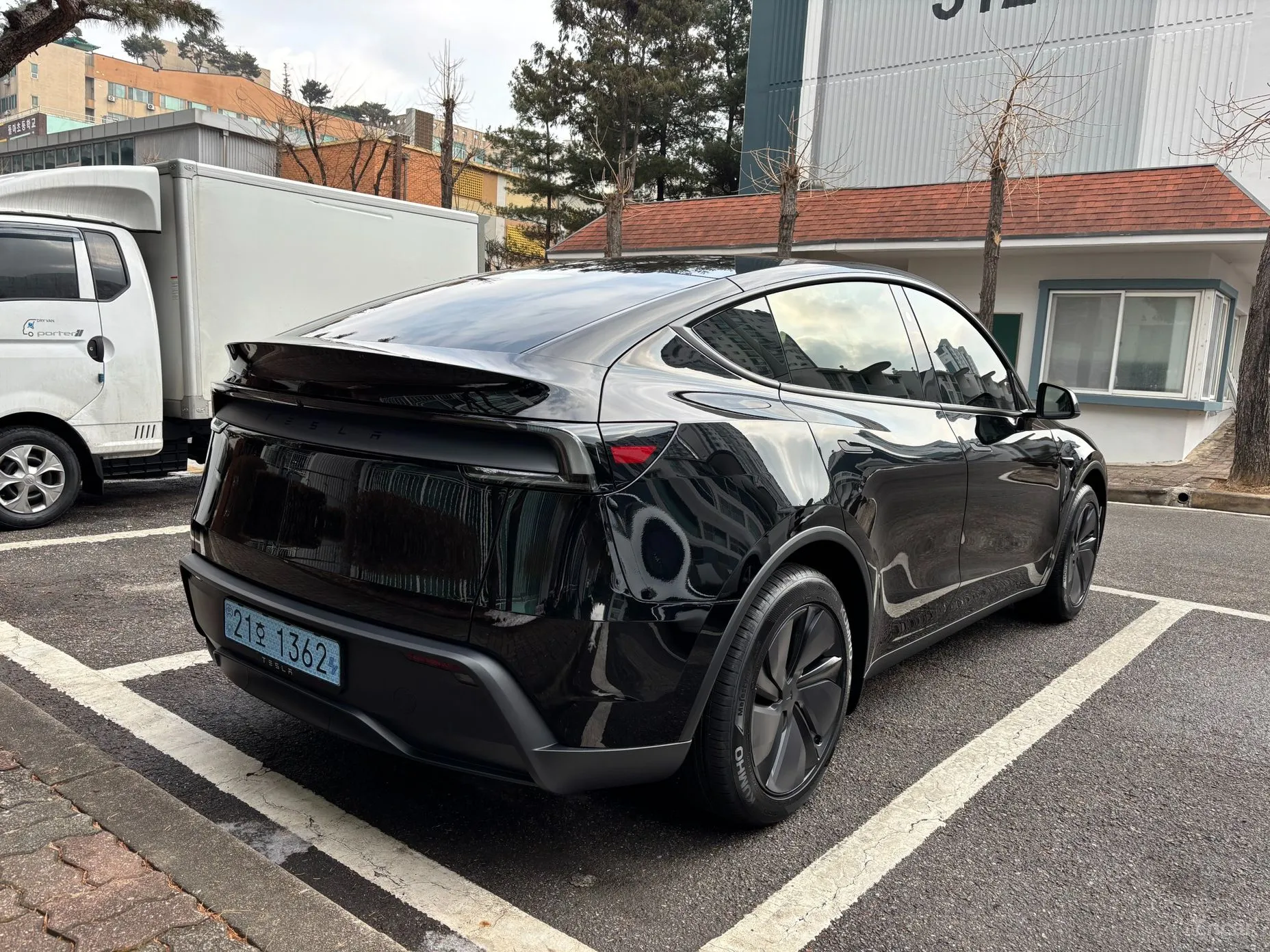 Tesla Model Y превью 5