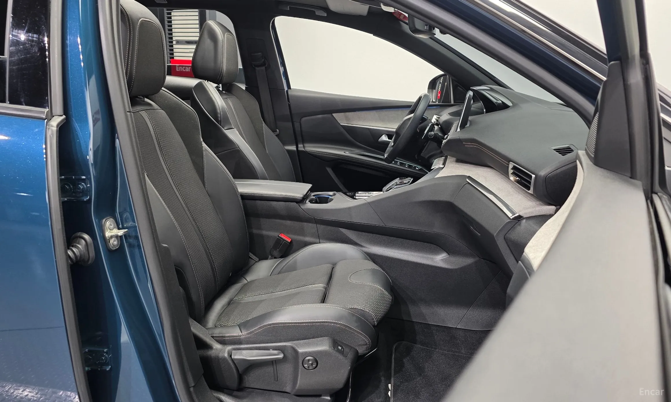Peugeot 3008 2nd generation превью 11