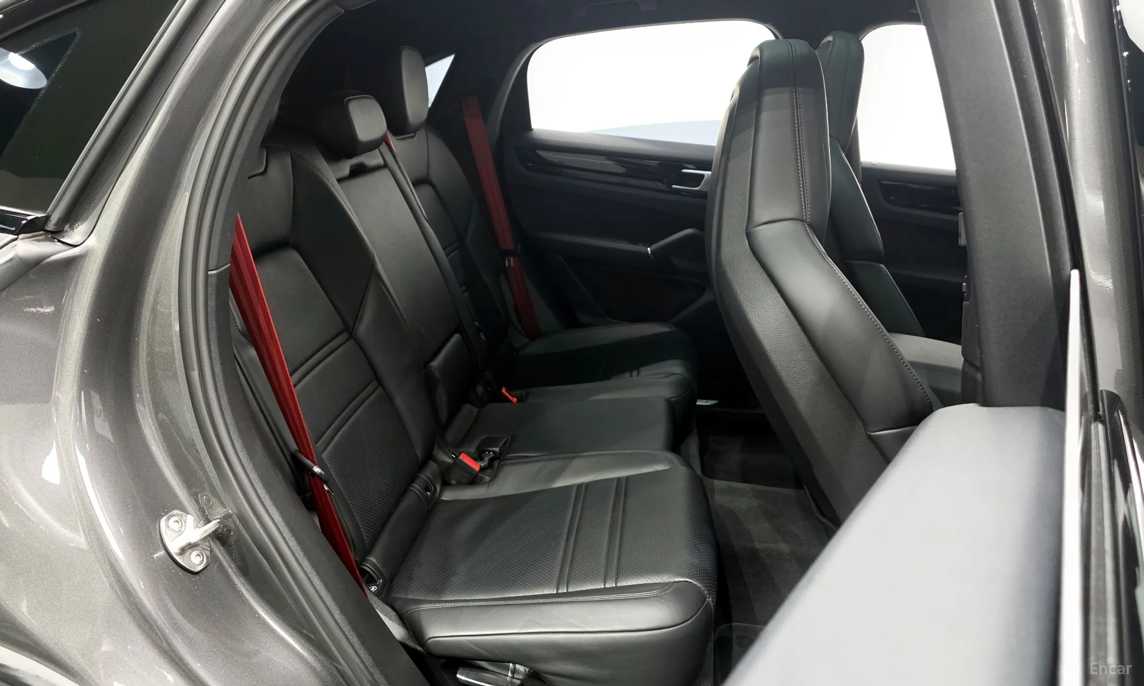 Porsche Cayenne (PO536) превью 12