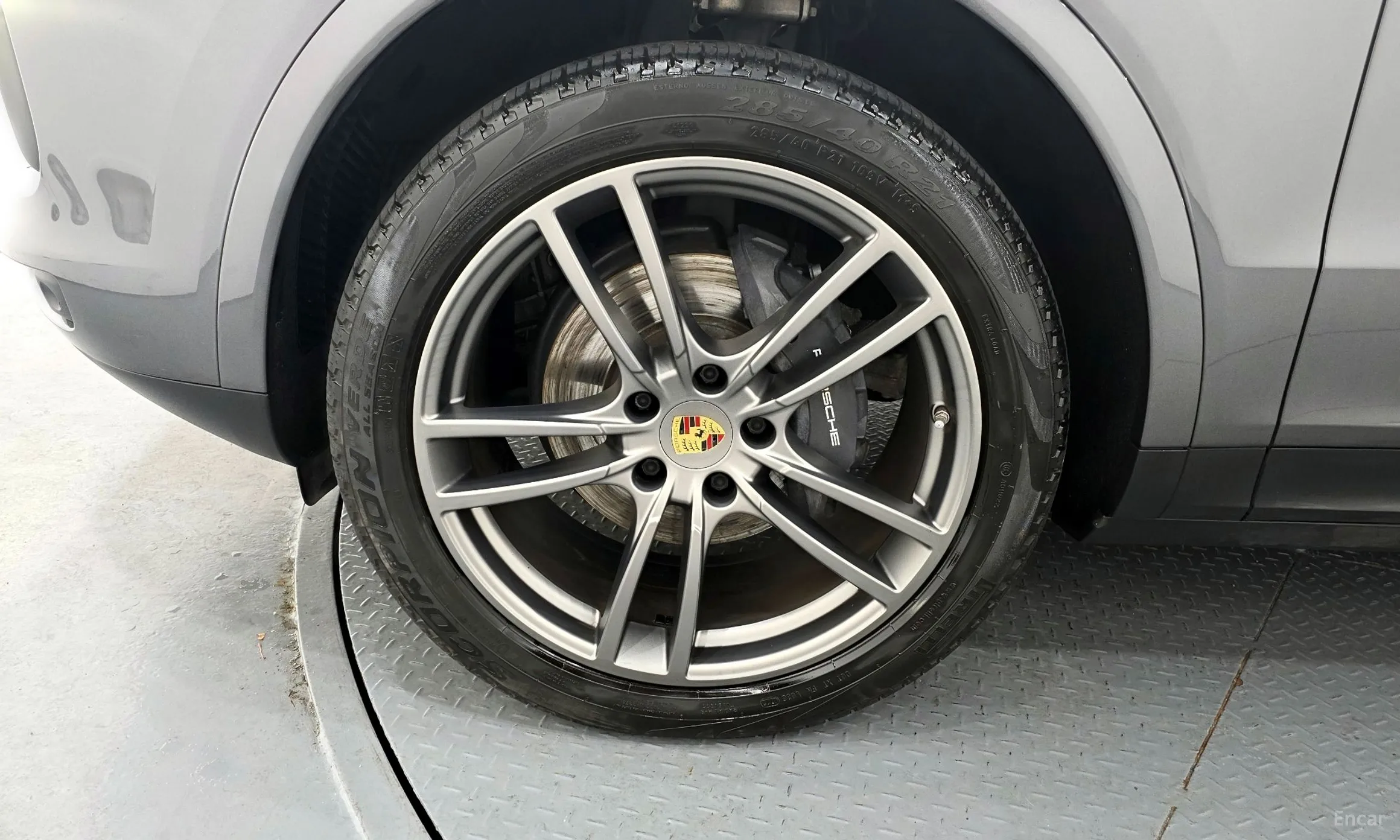 Porsche Cayenne (PO536) превью 5