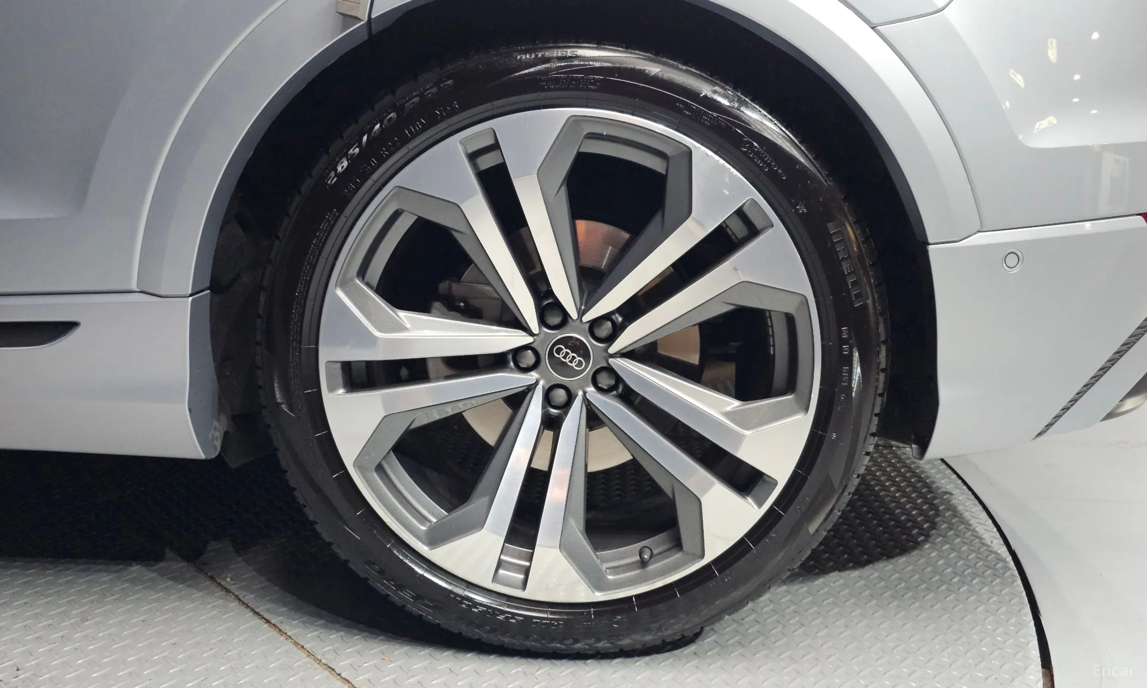 Audi Q8 (4M) превью 5