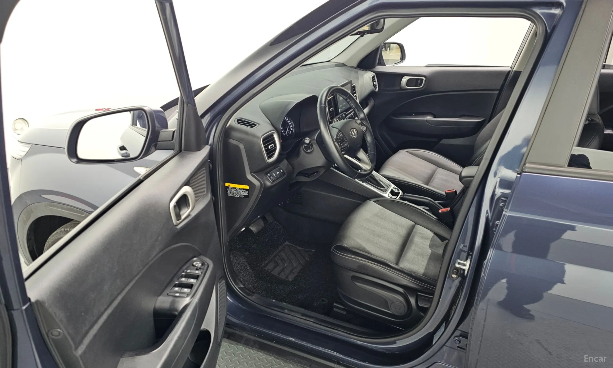 Hyundai Venue превью 10