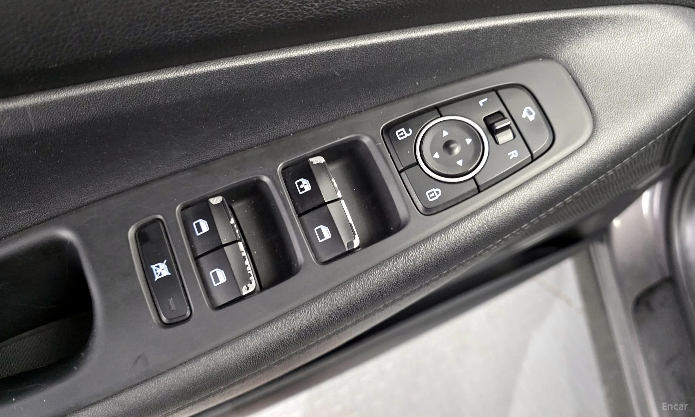 Hyundai Santa Fe TM превью 14