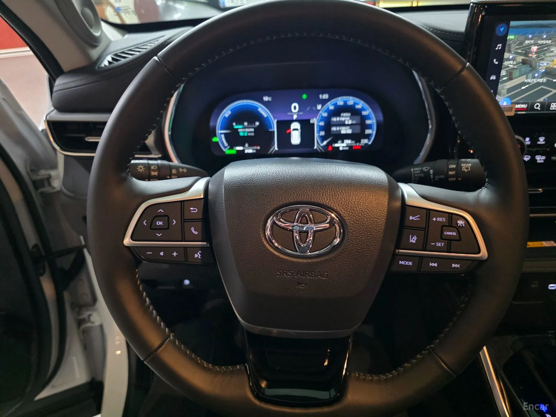 Toyota Highlander 4th generation превью 14